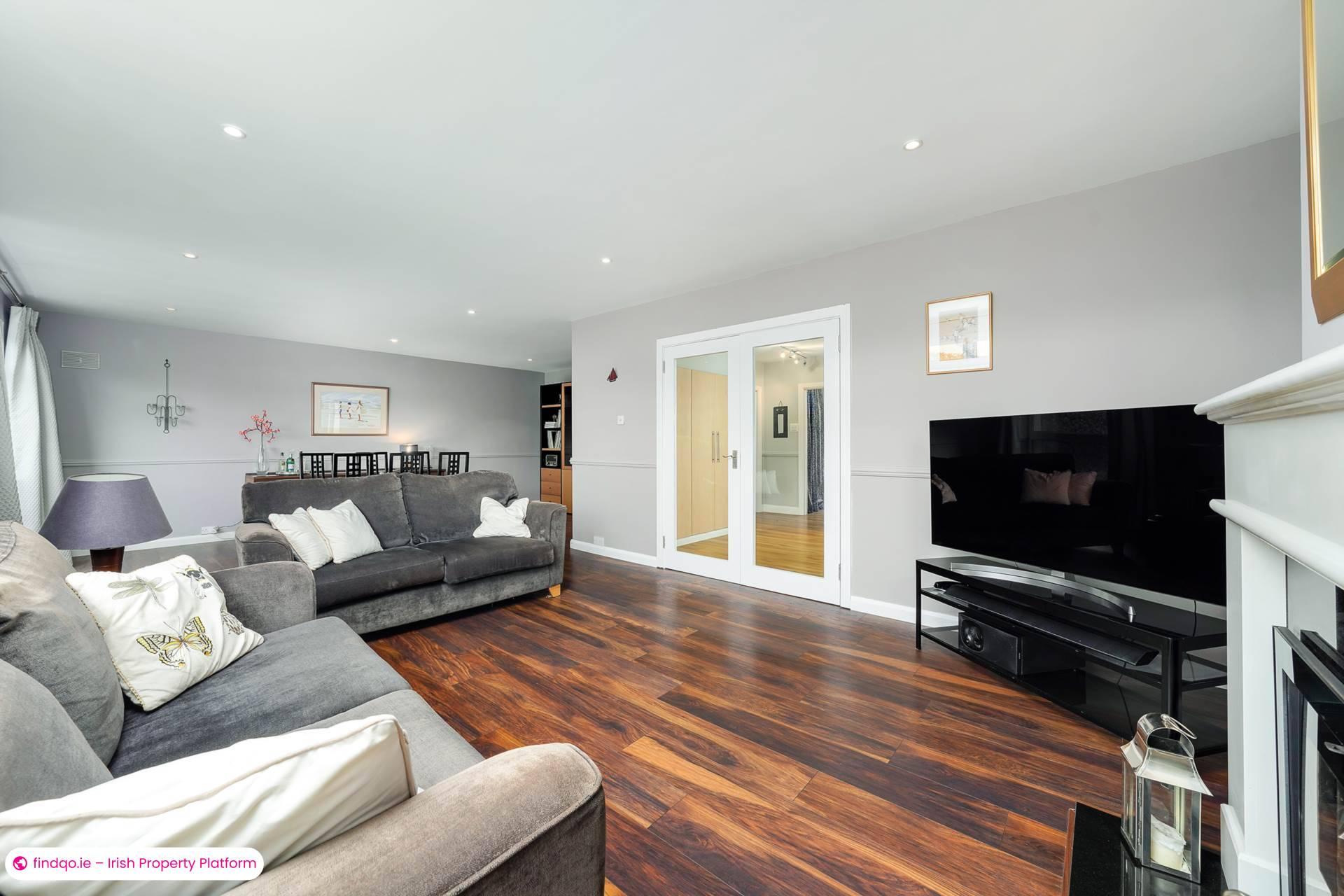 Detached house for Sale in Dublin 18