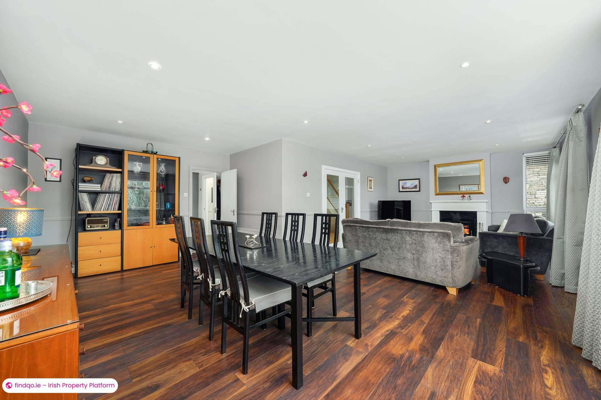 Detached house for Sale in Dublin 18