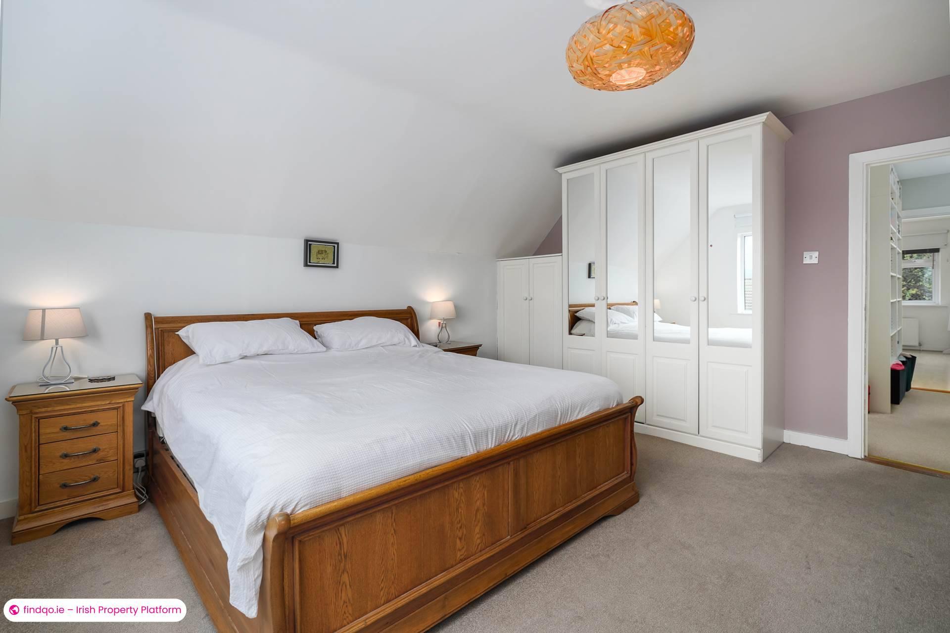 Detached house for Sale in Dublin 18