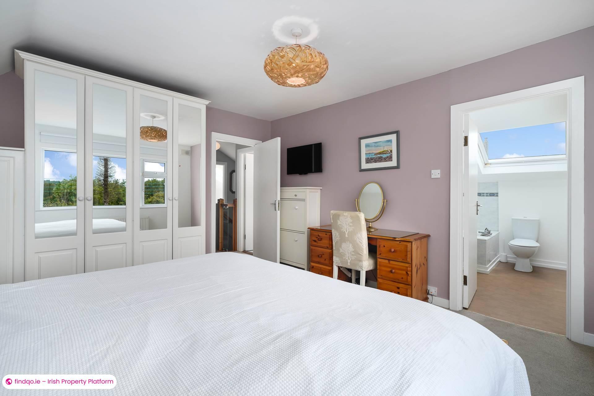 Detached house for Sale in Dublin 18