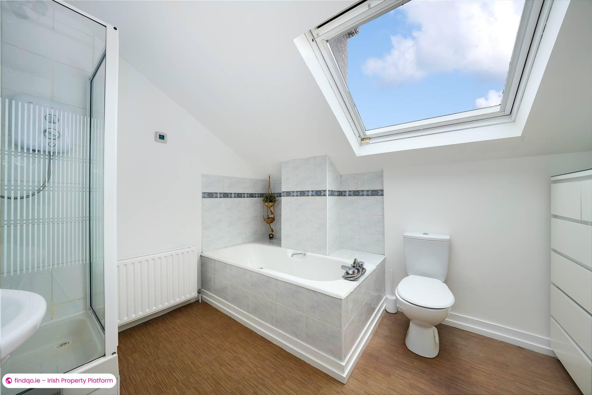 Detached house for Sale in Dublin 18