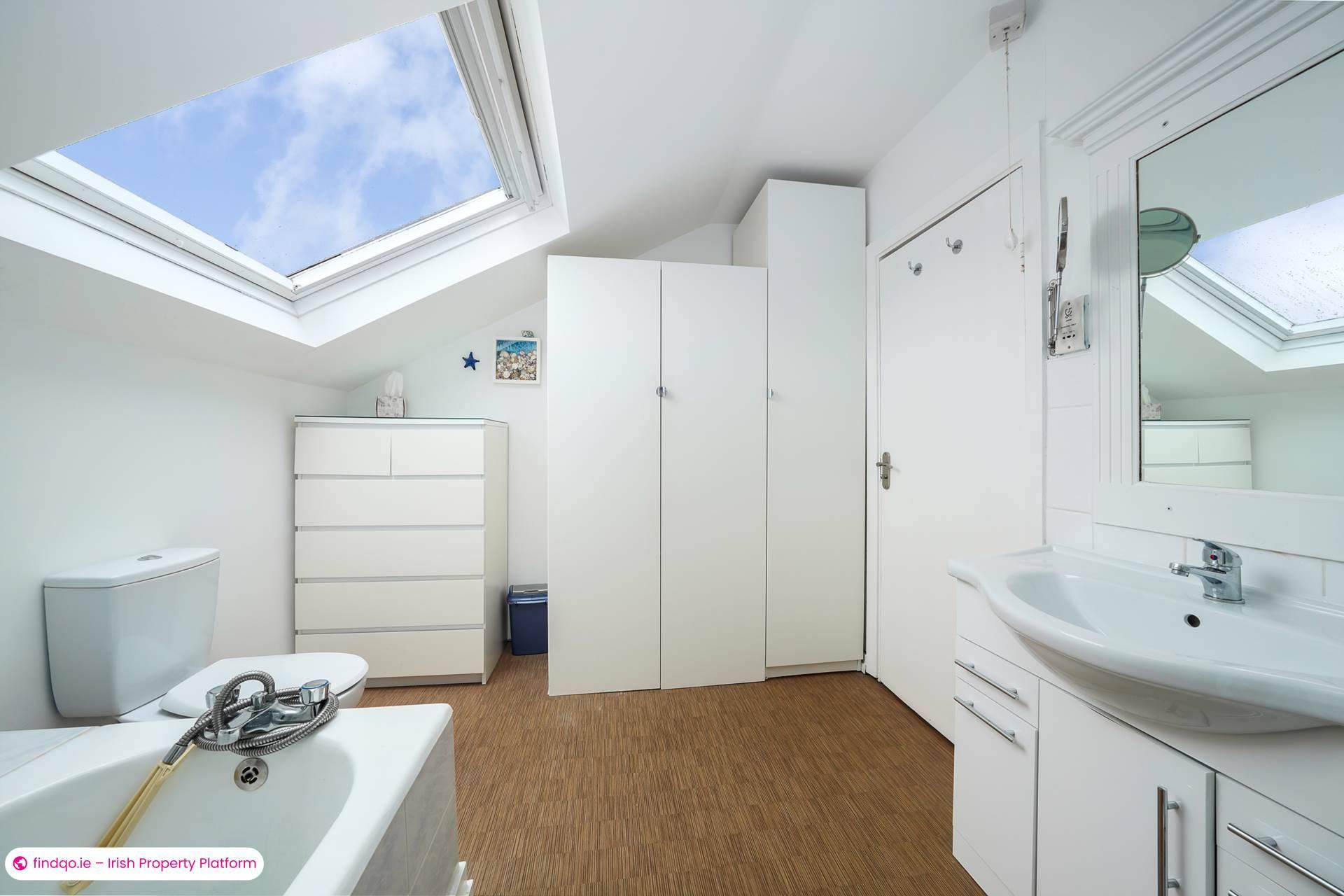 Detached house for Sale in Dublin 18