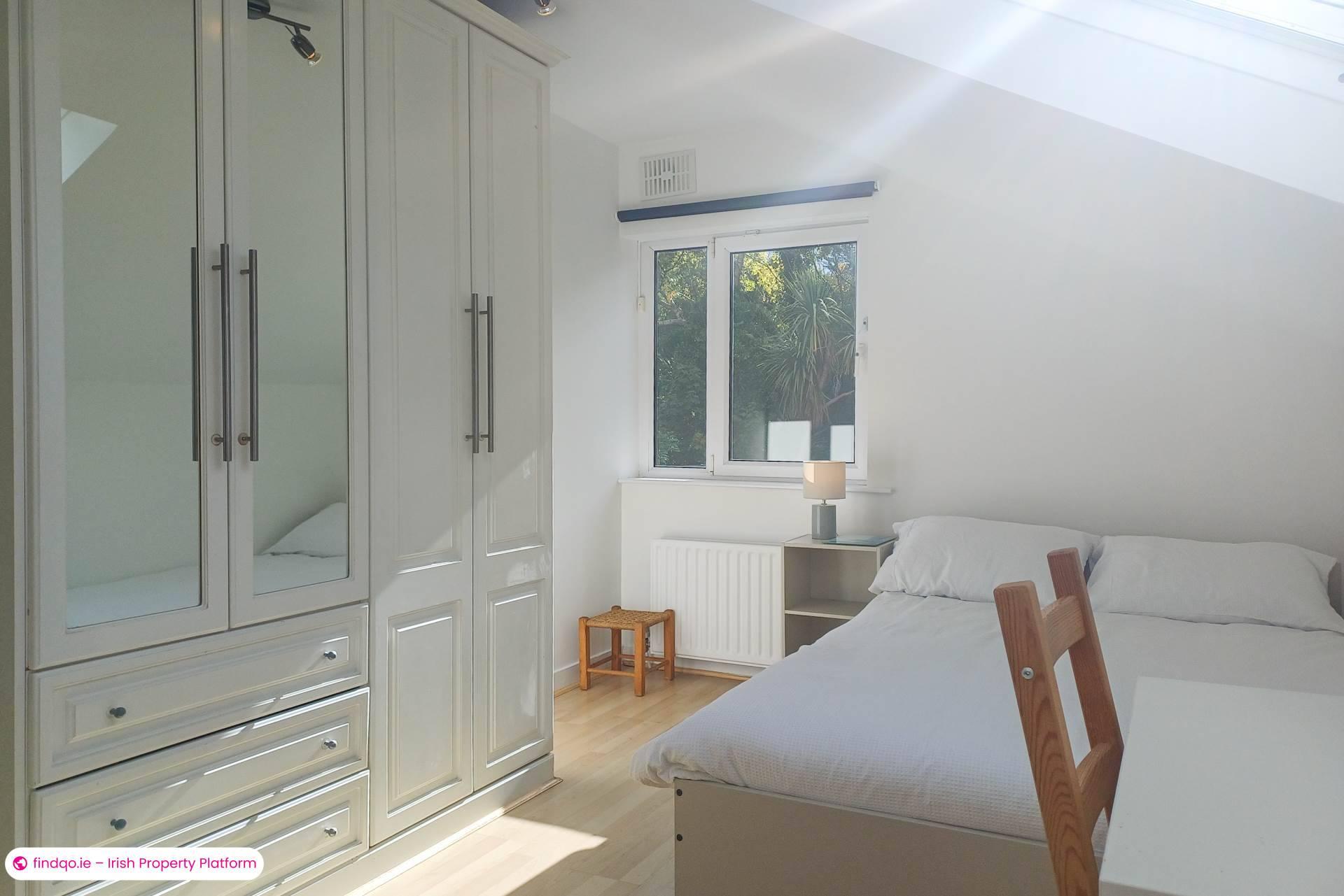 Detached house for Sale in Dublin 18