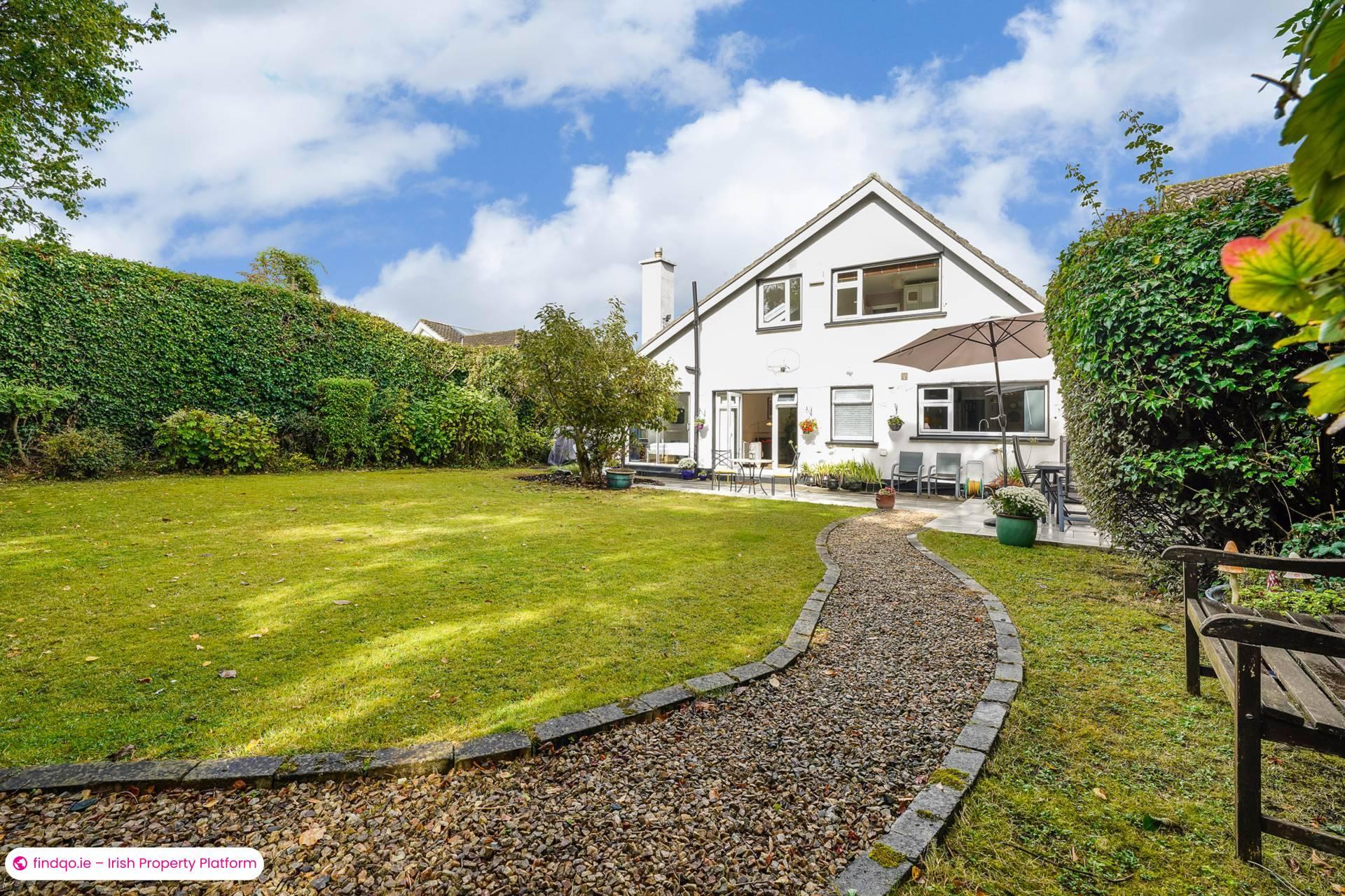 Detached house for Sale in Dublin 18