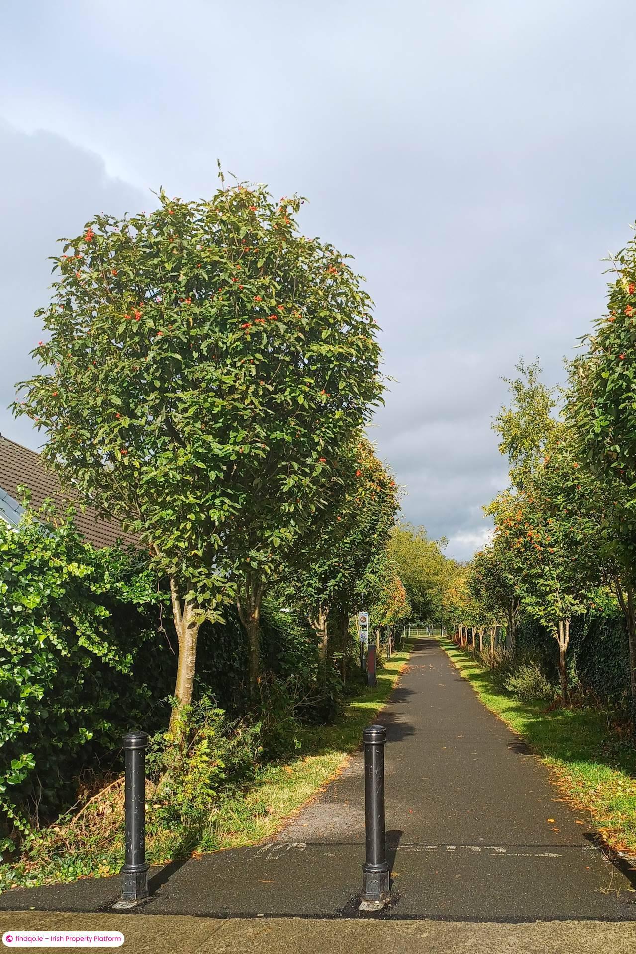 Detached house for Sale in Dublin 18