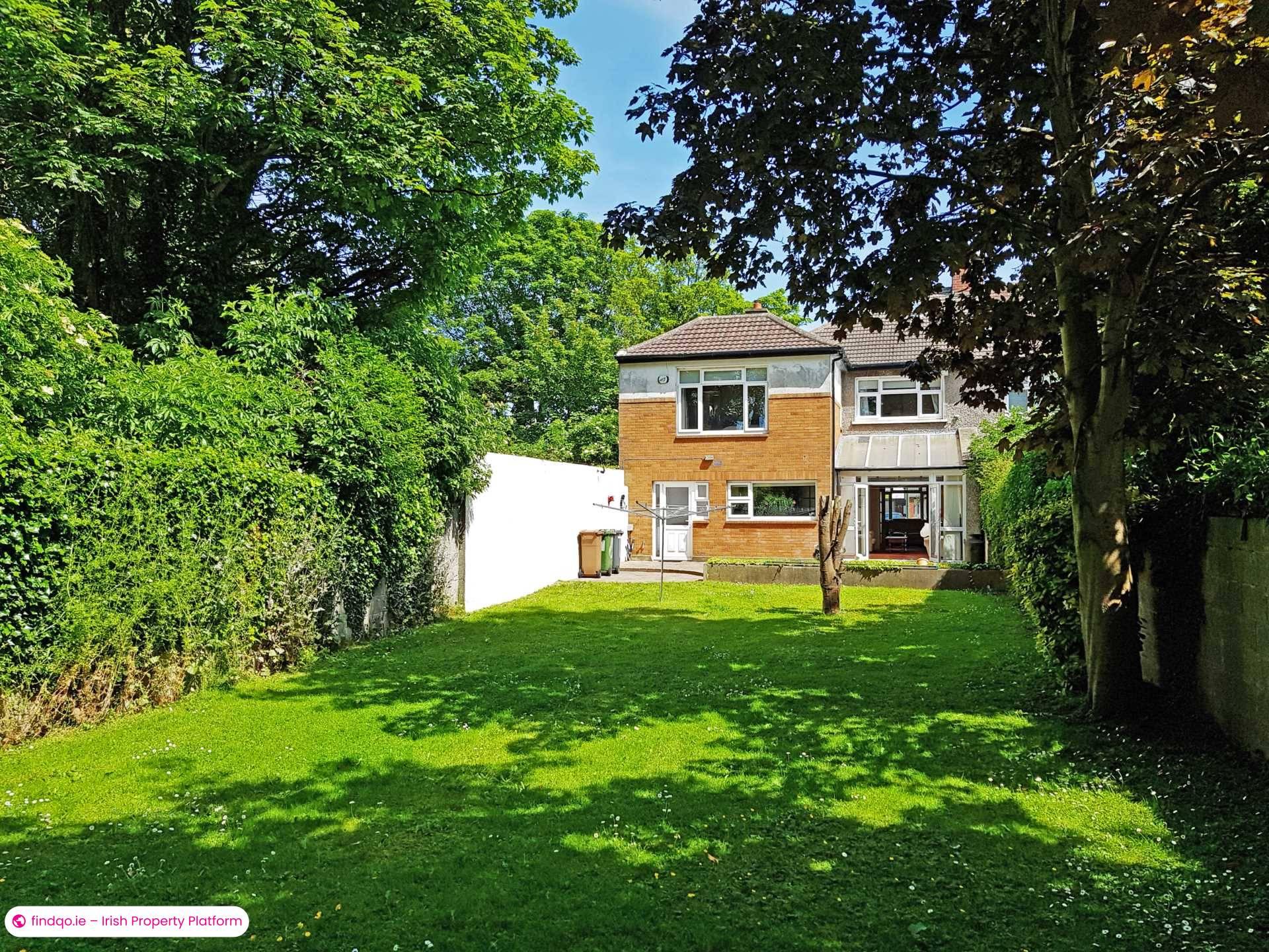 Semi-detached house for Sale in Dublin 11