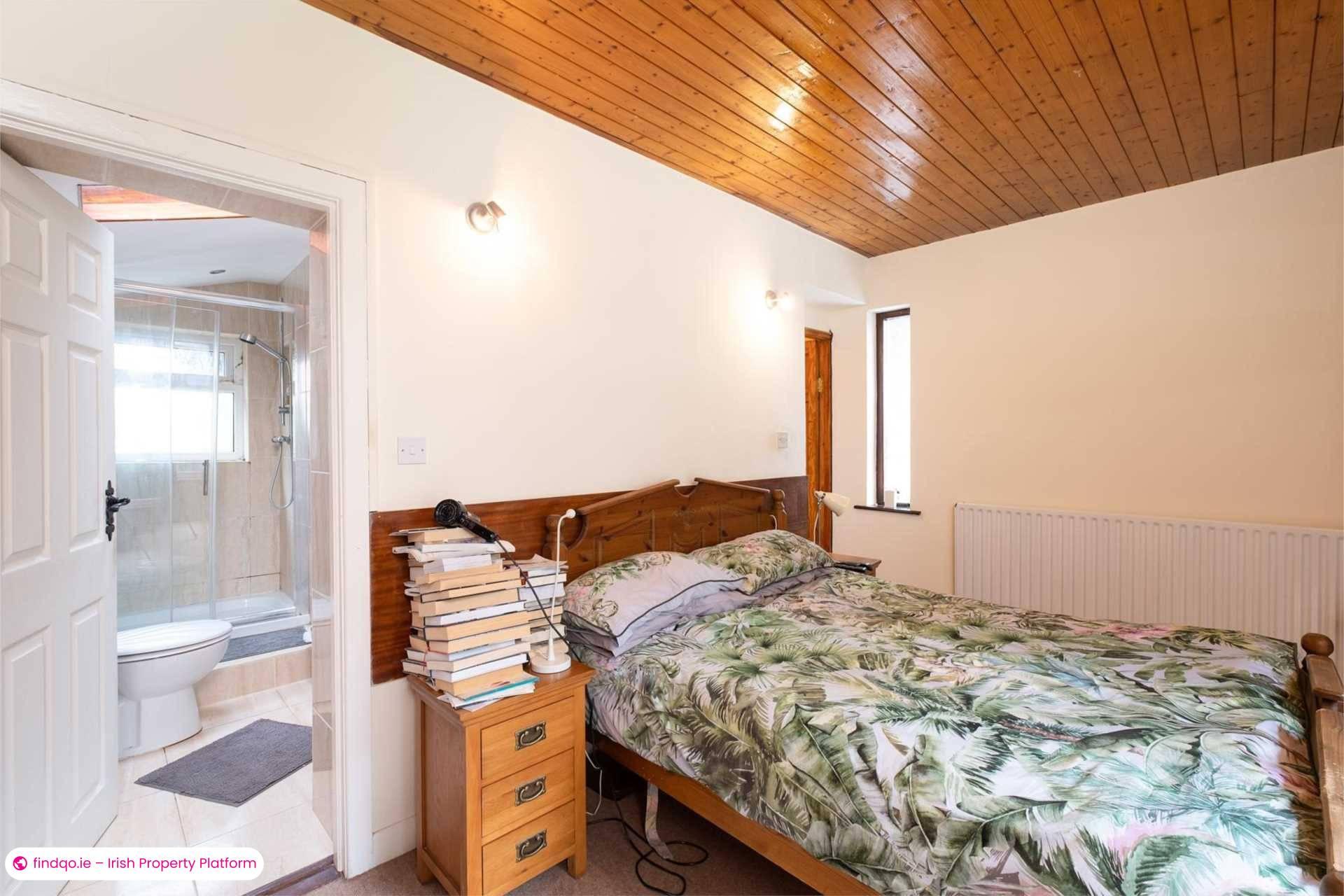 Semi-detached house for Sale in Dublin 11