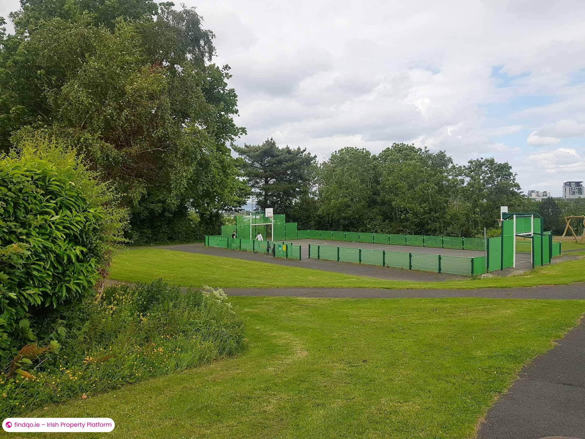 Semi-detached house for Sale in Dublin 18