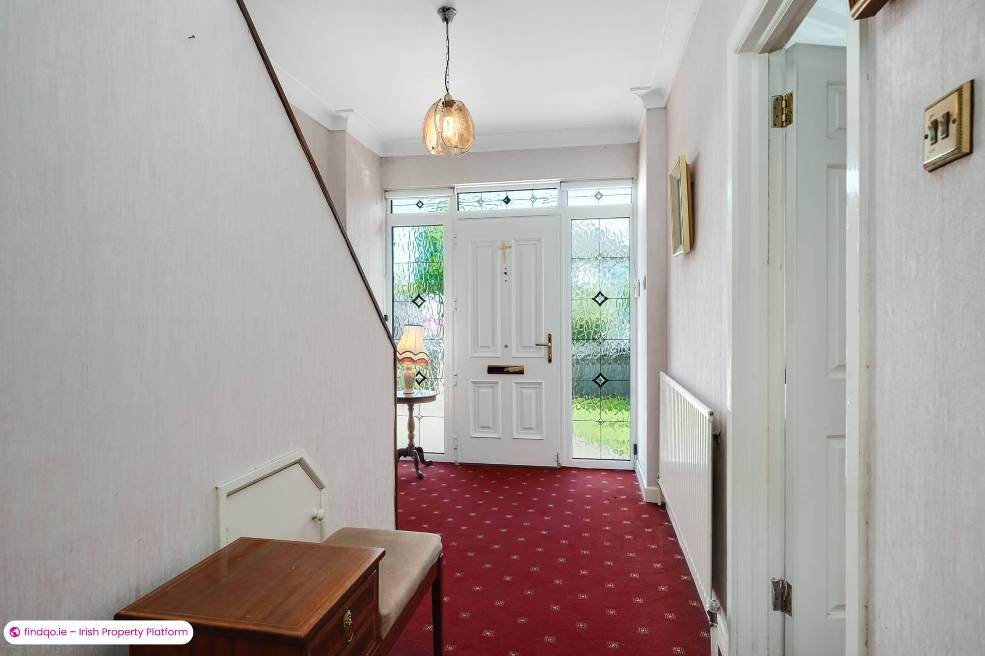 Semi-detached house for Sale in Leopardstown, Dublin 18