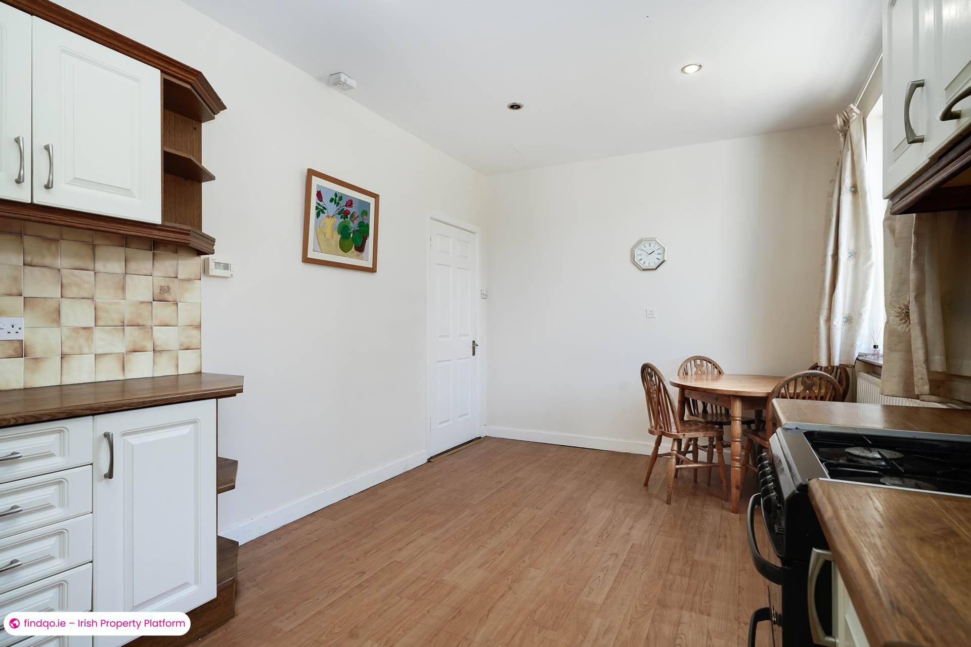 Semi-detached house for Sale in Leopardstown, Dublin 18