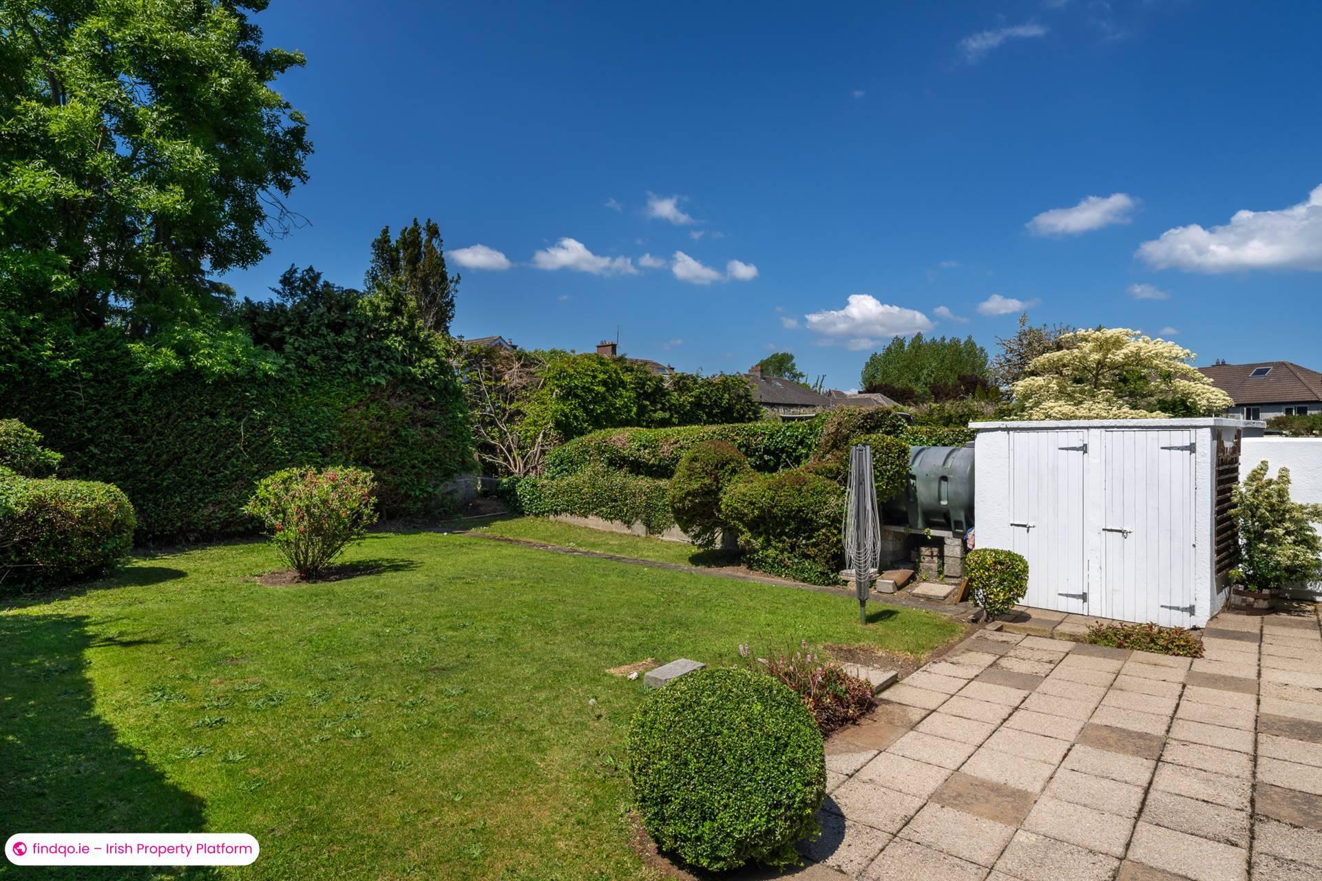 Semi-detached house for Sale in Leopardstown, Dublin 18