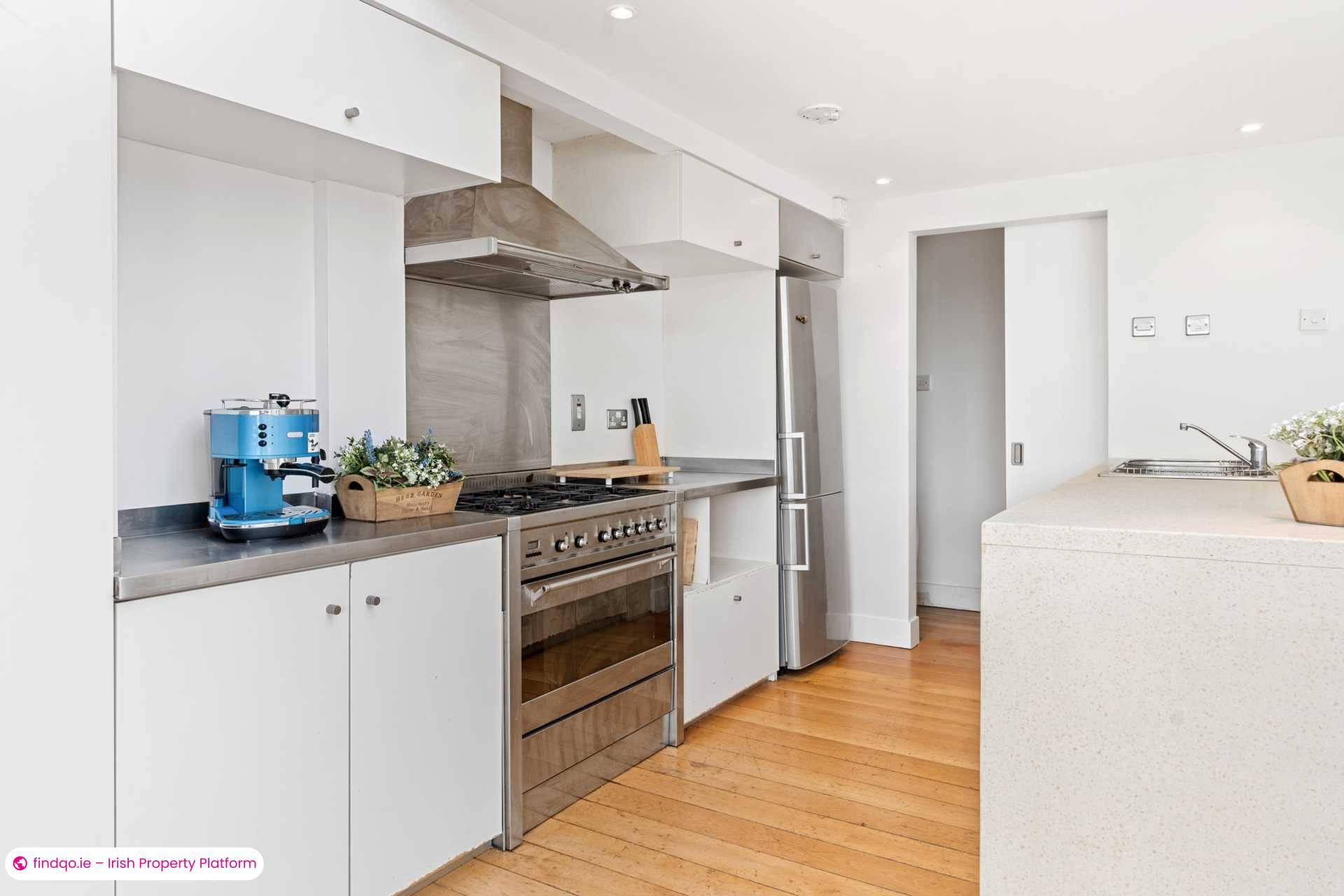 Detached house for Sale in Dublin 14