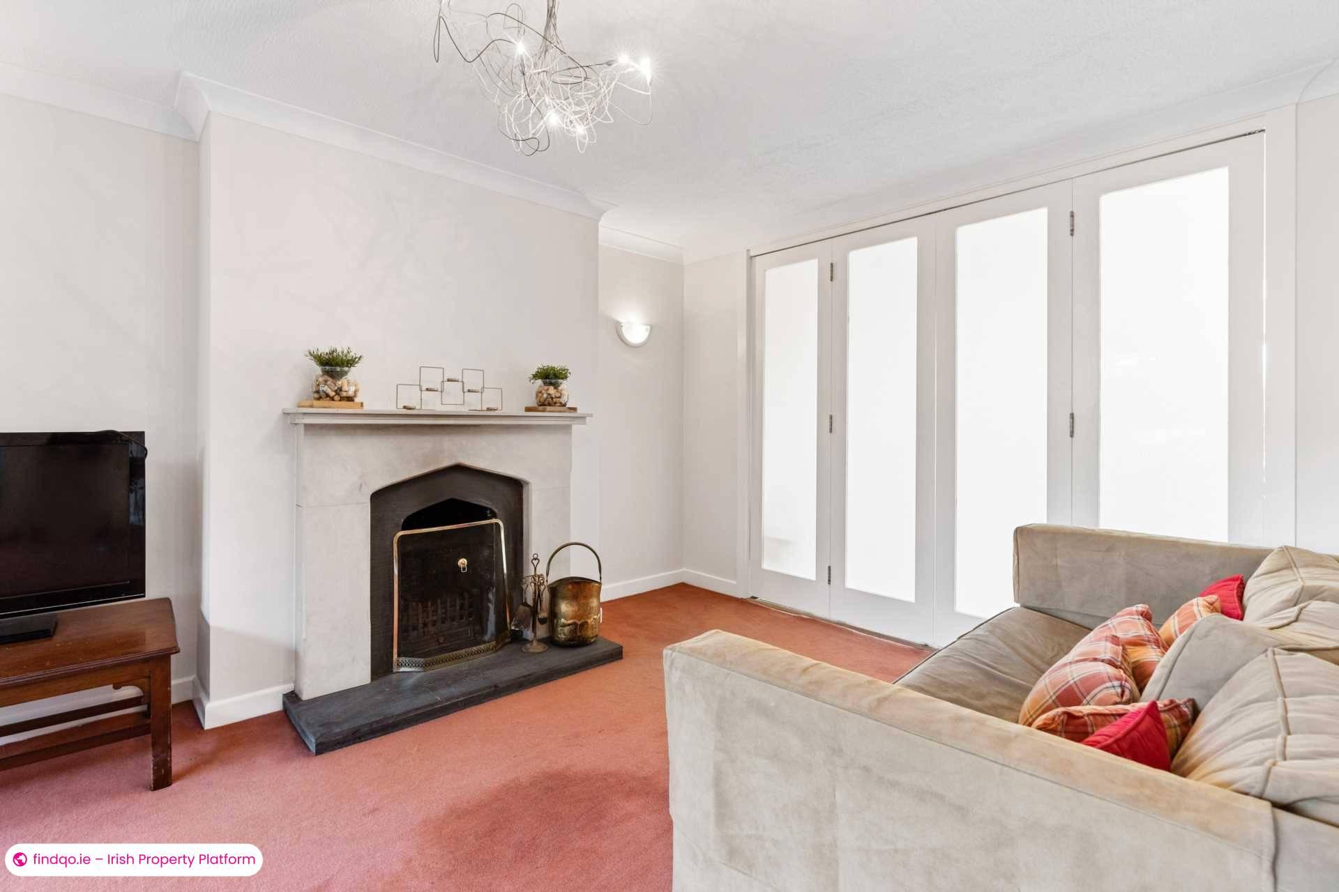 Detached house for Sale in Dublin 14