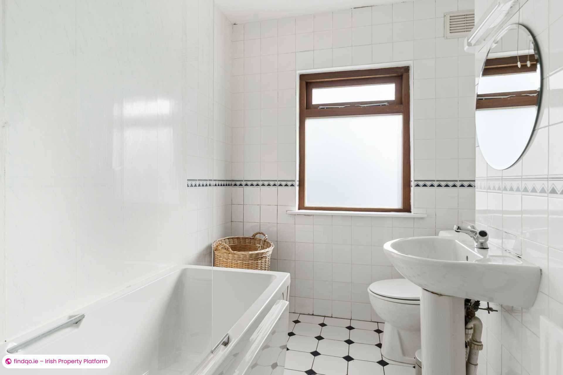 Detached house for Sale in Dublin 14