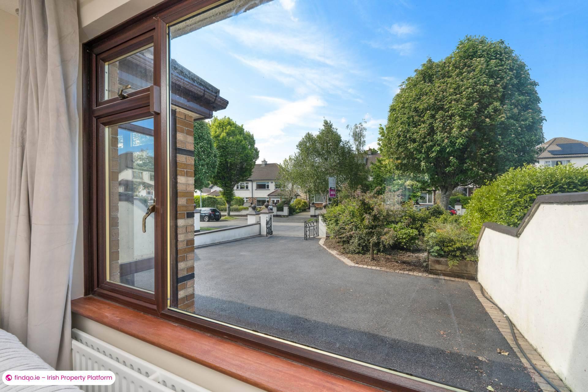 Semi-detached house for Sale in Dublin 16