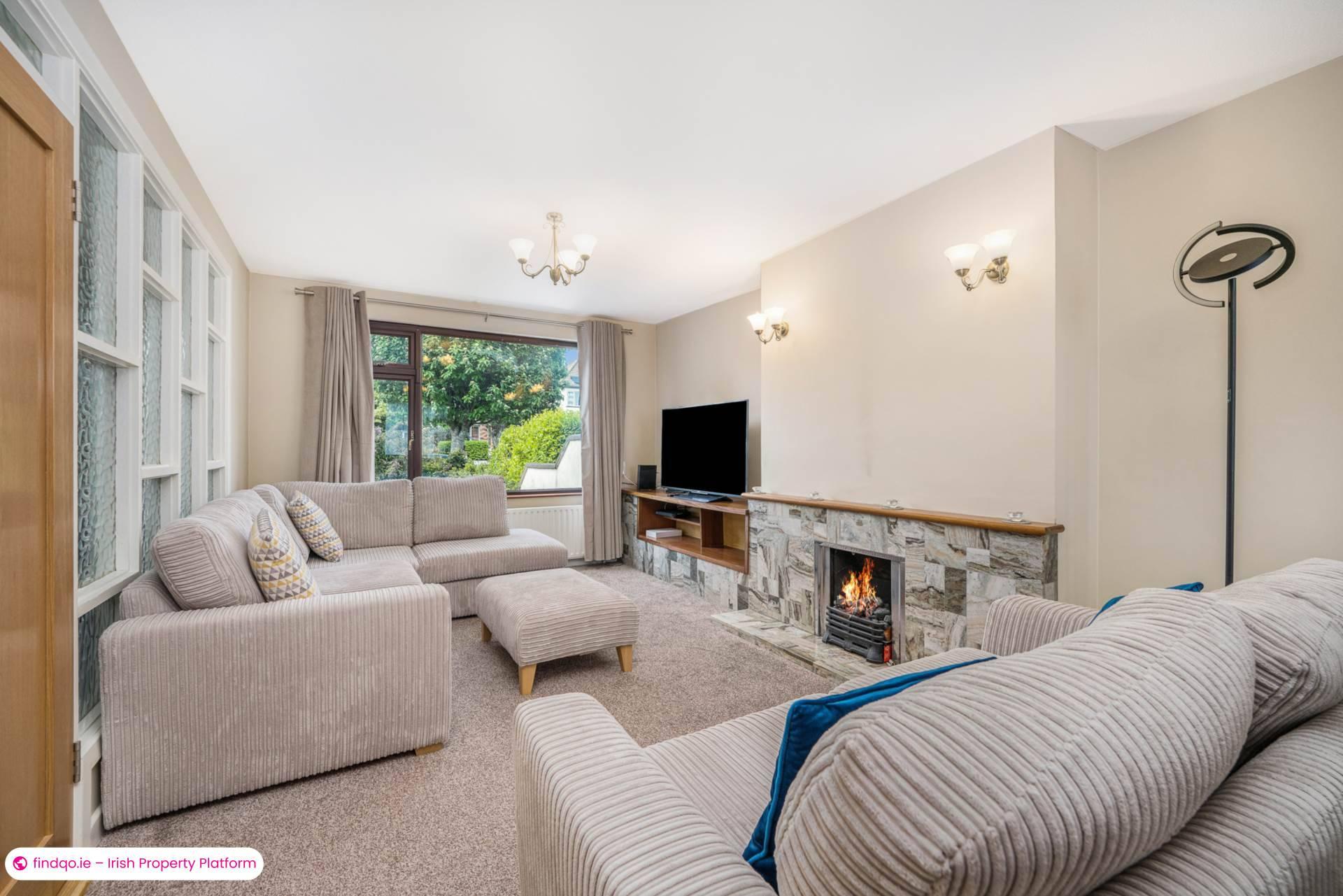 Semi-detached house for Sale in Dublin 16