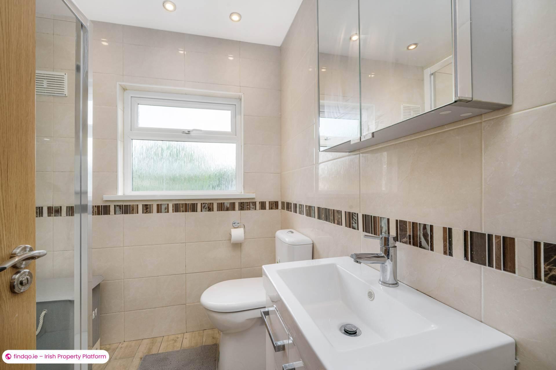 Semi-detached house for Sale in Dublin 16