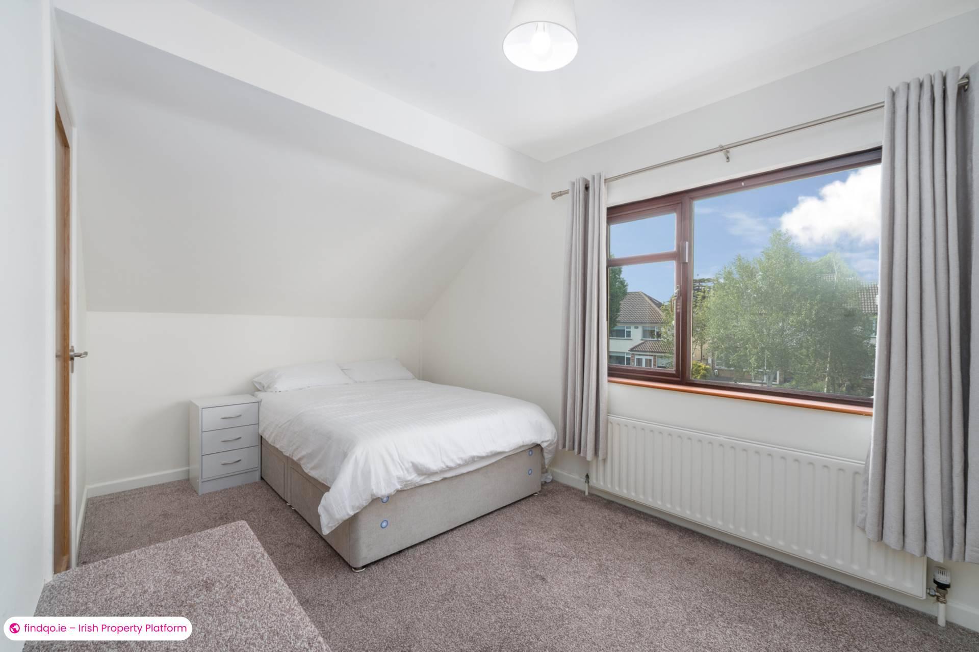 Semi-detached house for Sale in Dublin 16