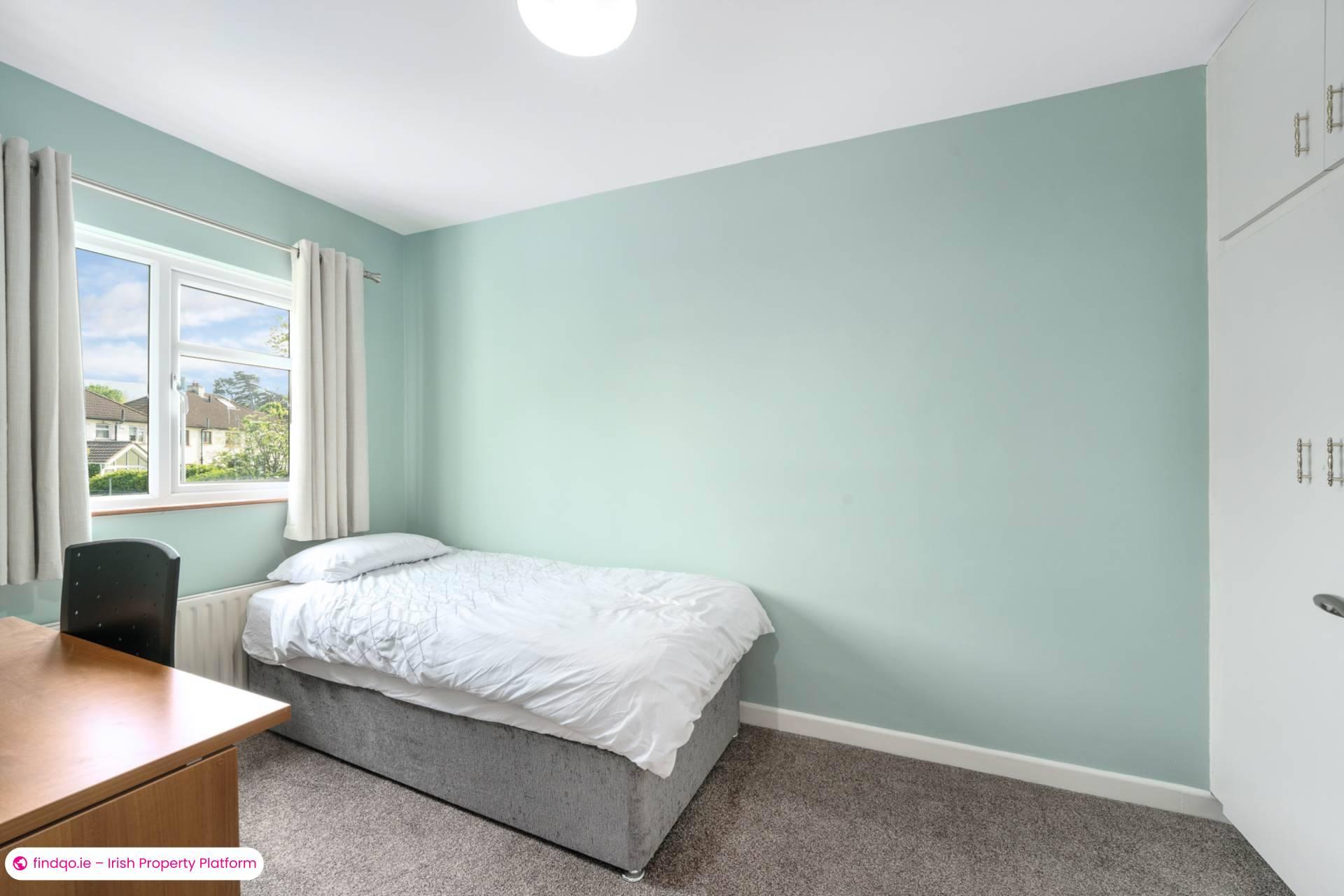 Semi-detached house for Sale in Dublin 16