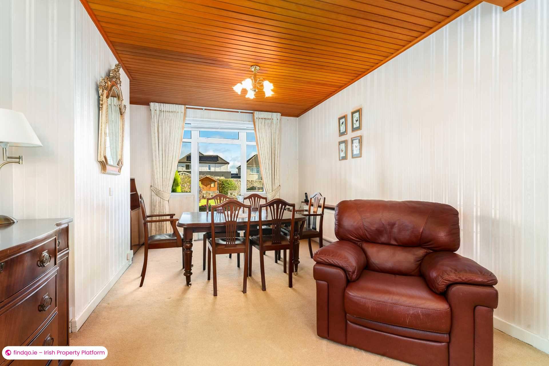 Semi-detached house for Sale in Mount Merrion, Dublin (County)