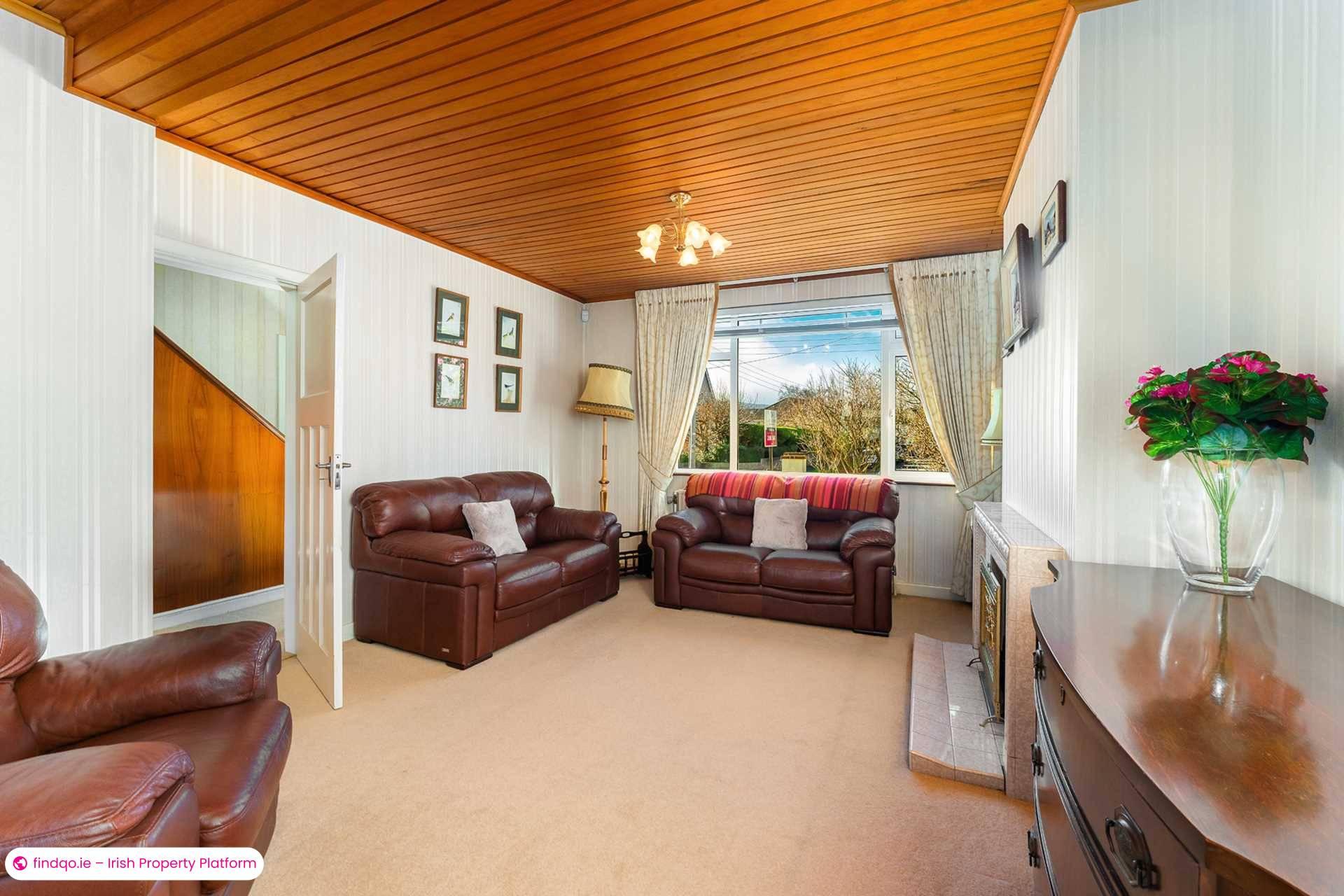 Semi-detached house for Sale in Mount Merrion, Dublin (County)