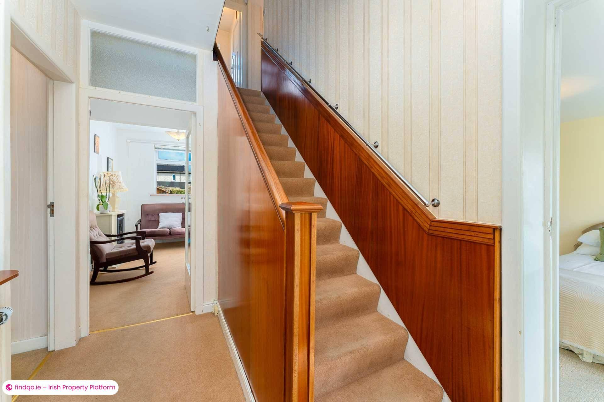 Semi-detached house for Sale in Mount Merrion, Dublin (County)