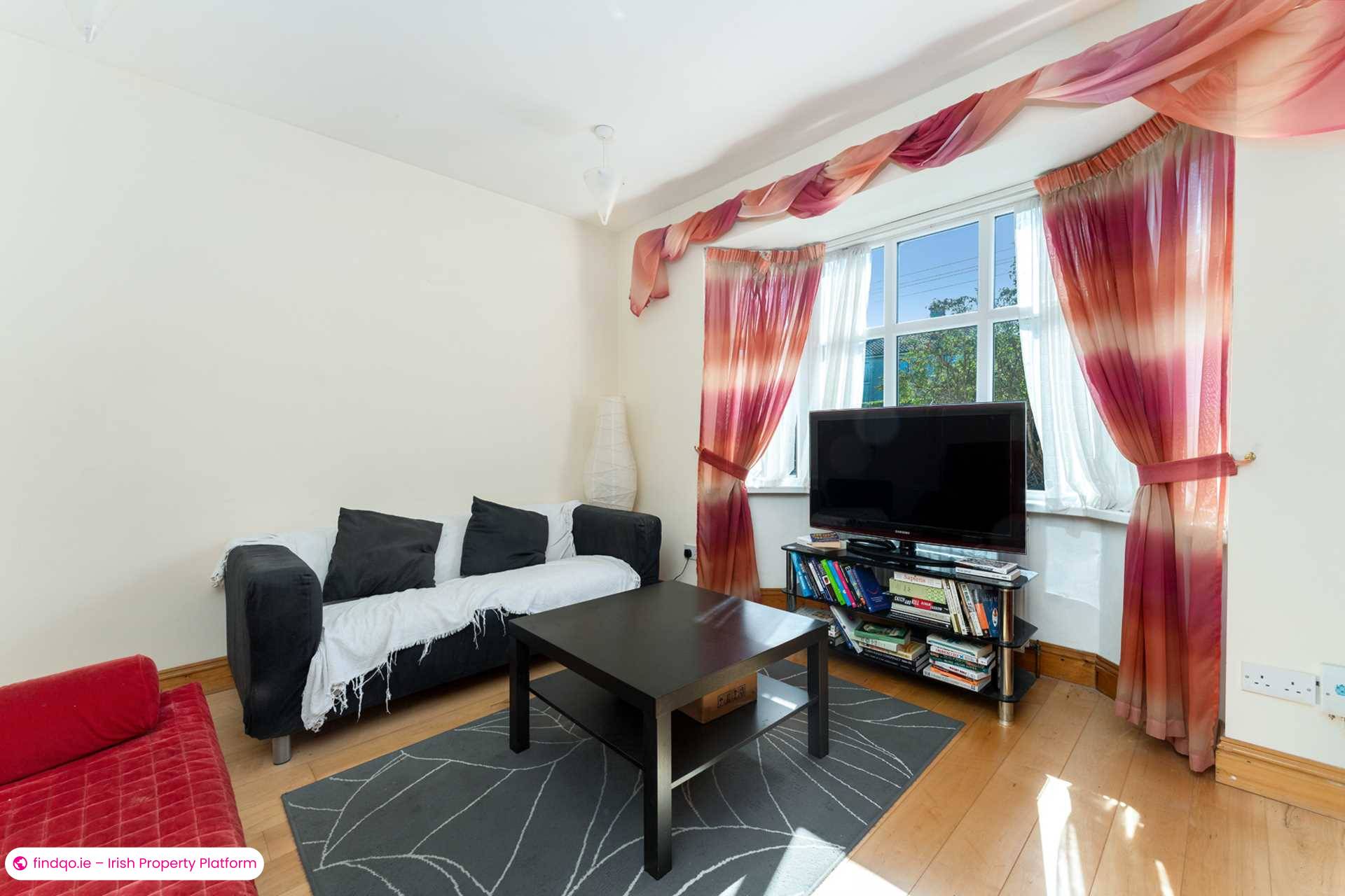 Semi-detached house for Sale in Dun Laoghaire, Dublin (County)