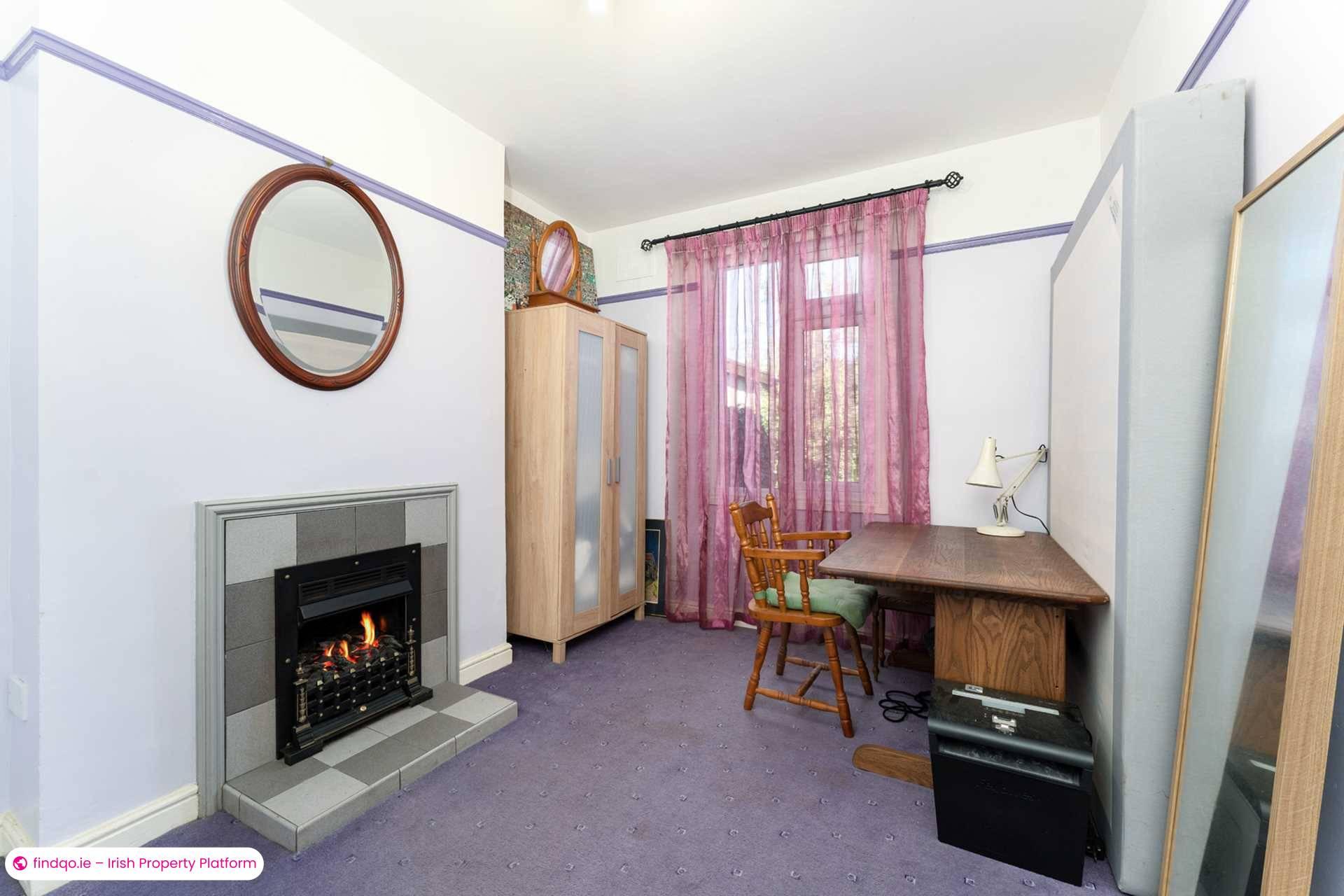 Semi-detached house for Sale in Dun Laoghaire, Dublin (County)