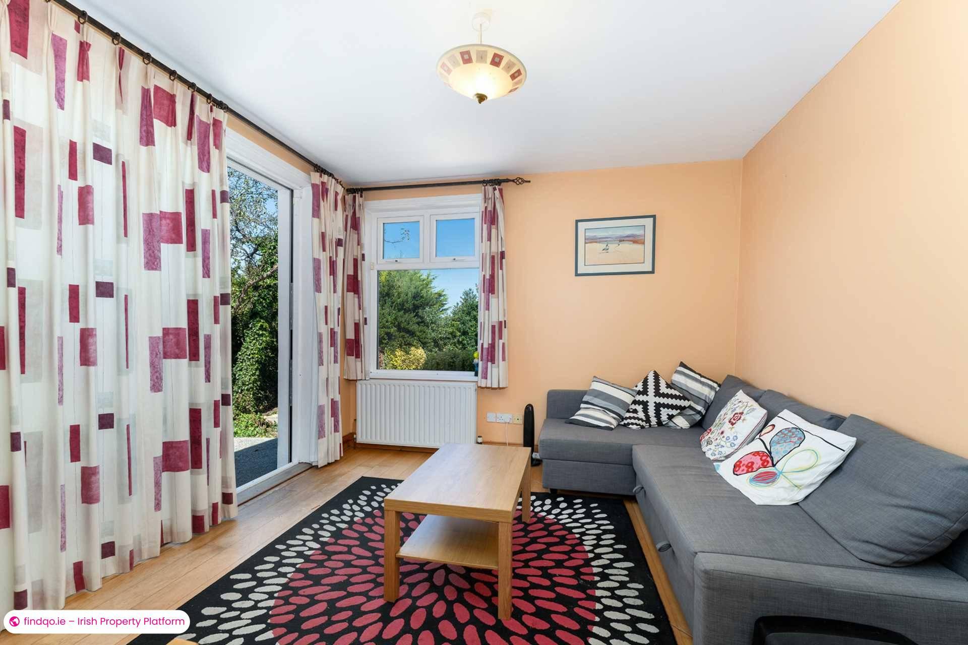 Semi-detached house for Sale in Dun Laoghaire, Dublin (County)