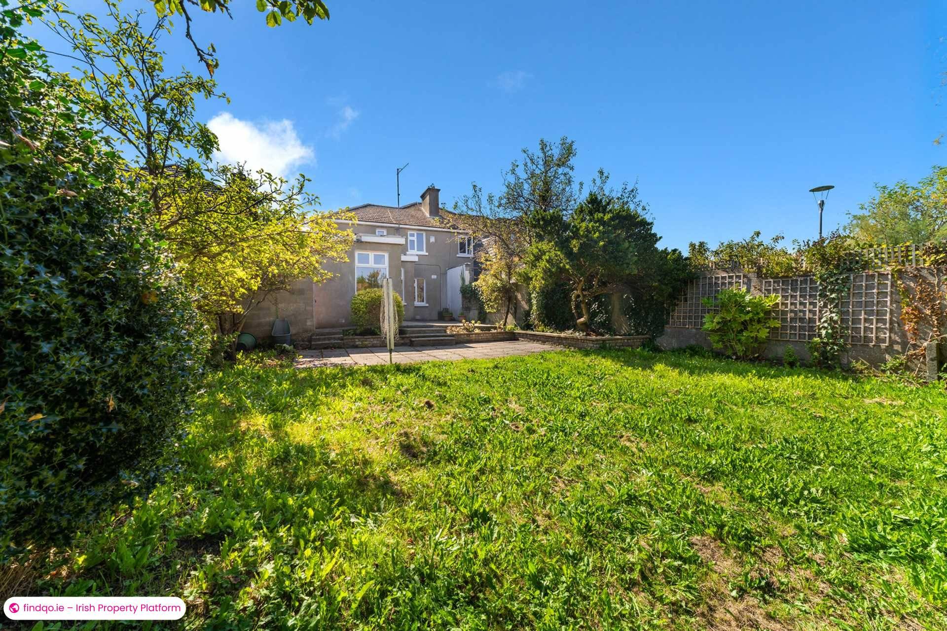 Semi-detached house for Sale in Dun Laoghaire, Dublin (County)