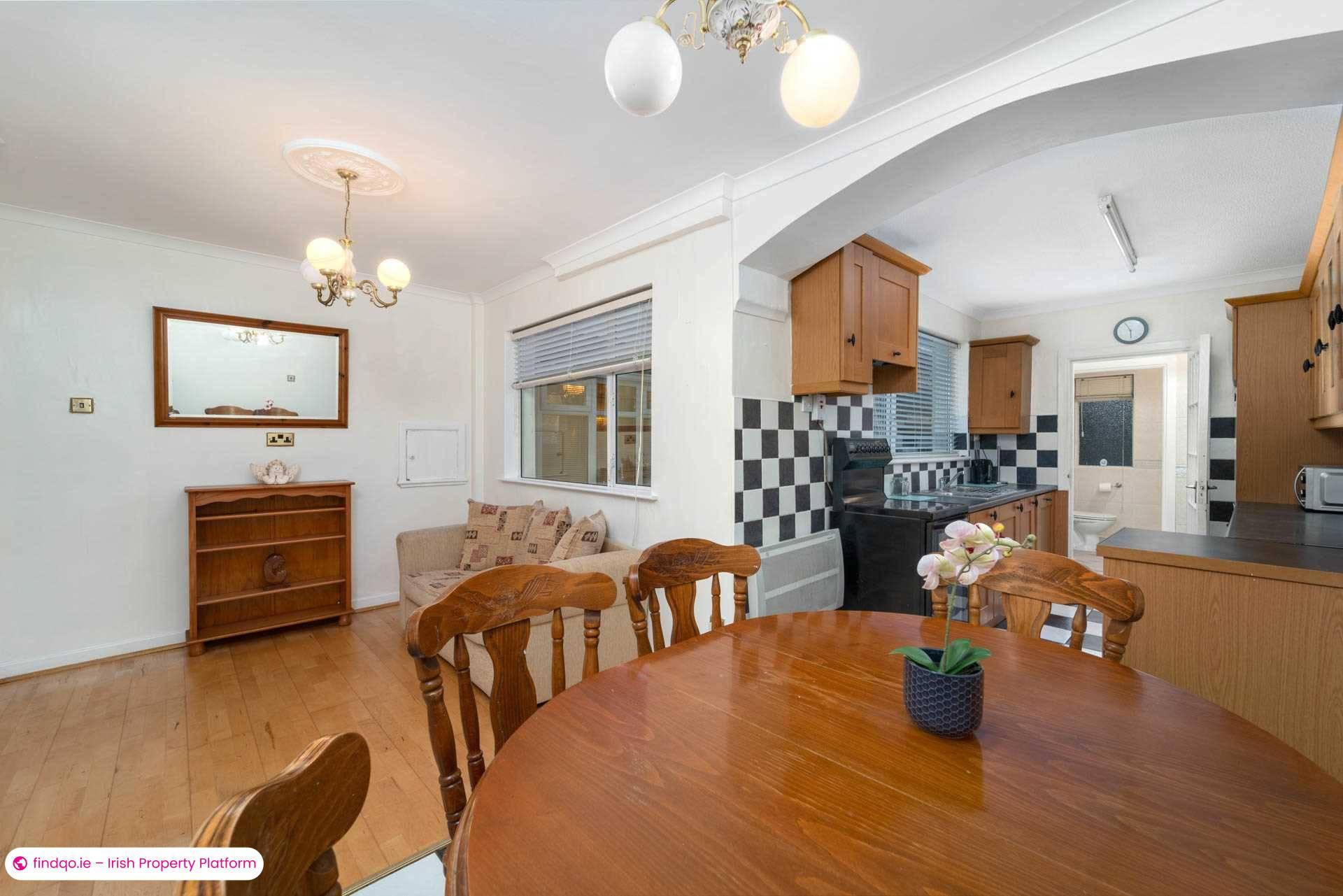 Semi-detached house for Sale in Dublin 12