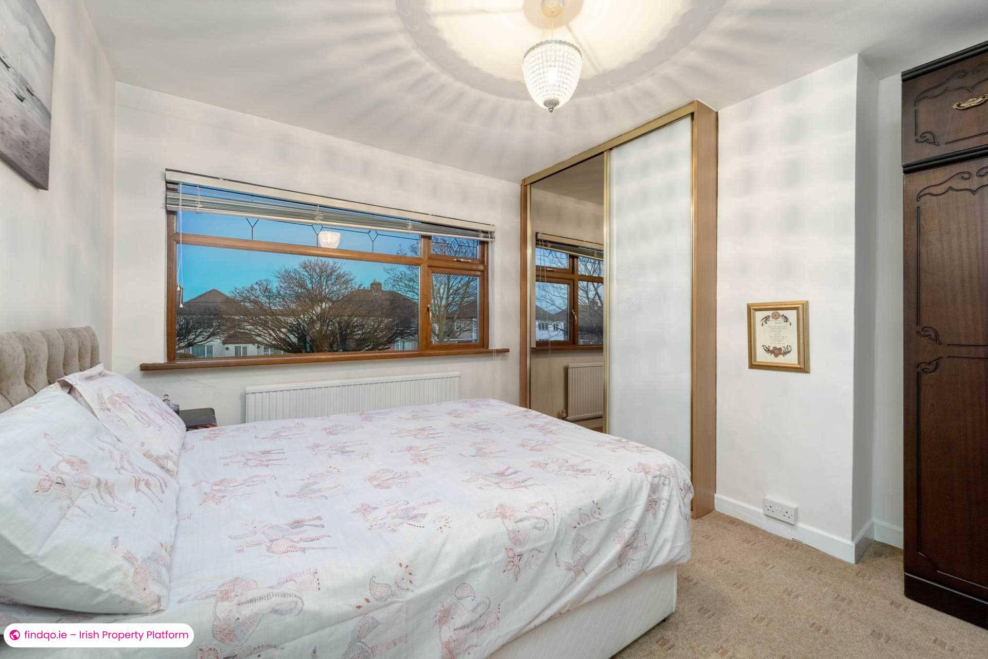 Semi-detached house for Sale in Dublin 12