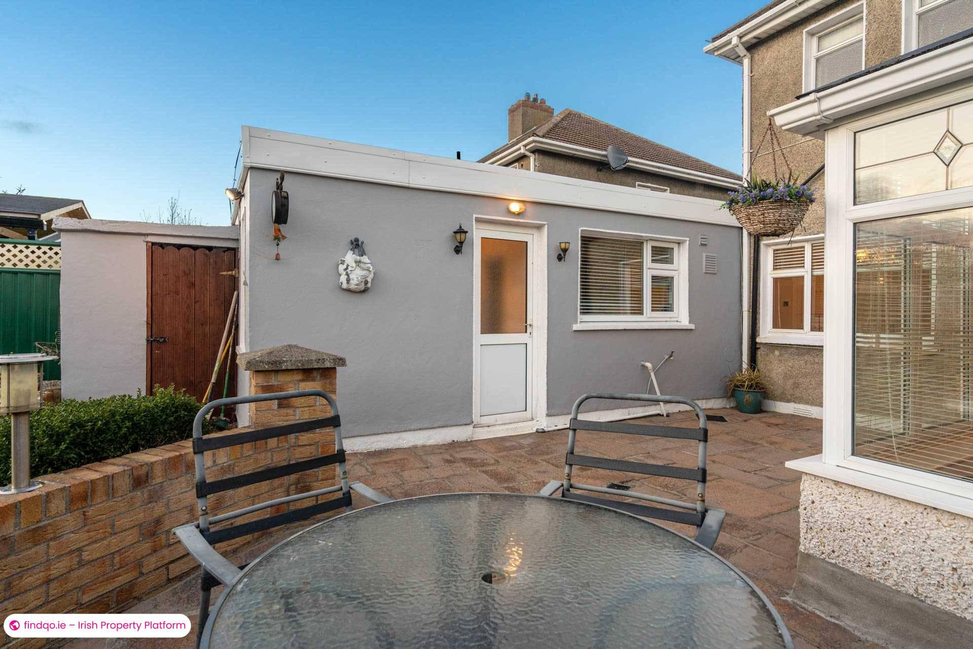 Semi-detached house for Sale in Dublin 12