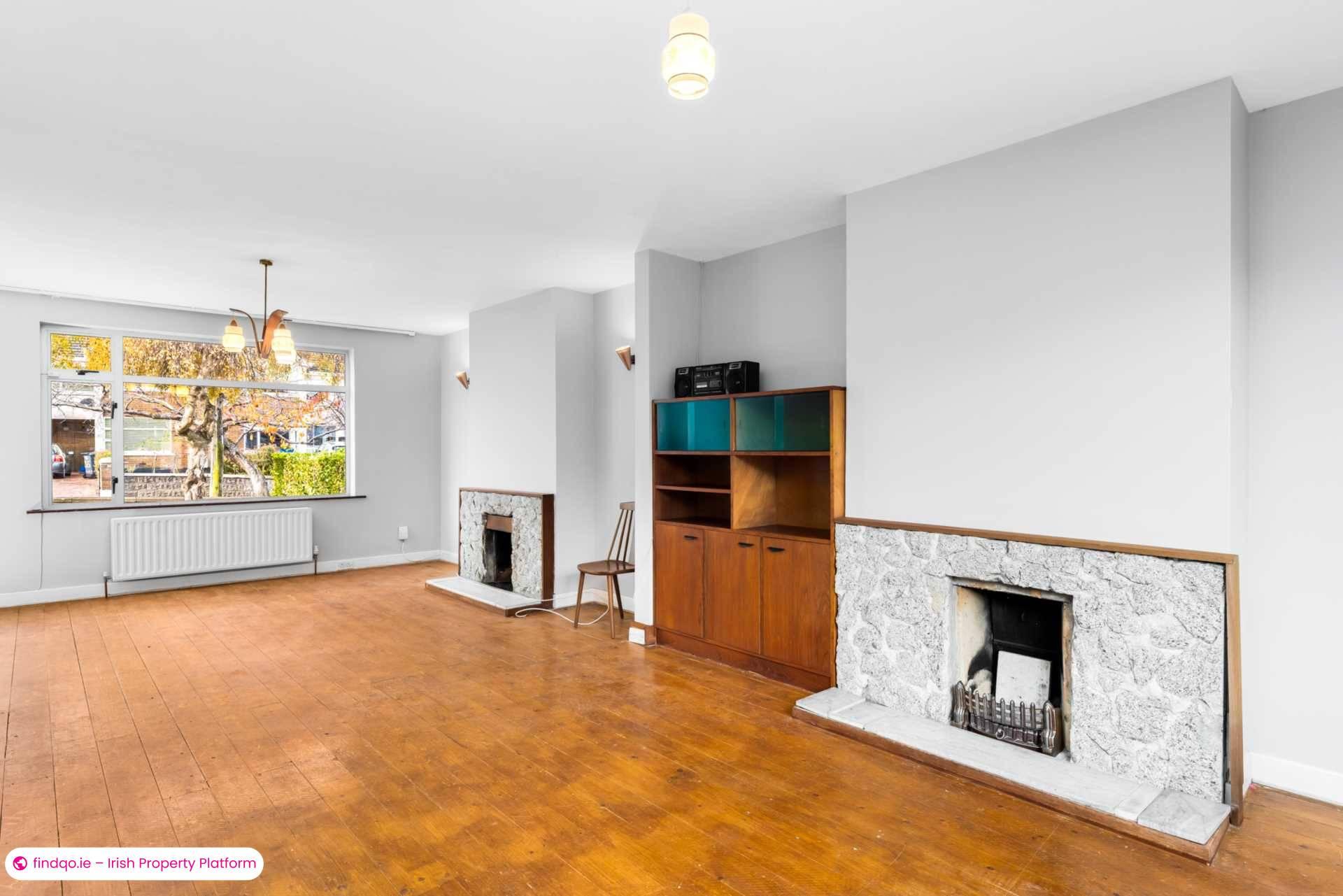 Semi-detached house for Sale in Dublin 16