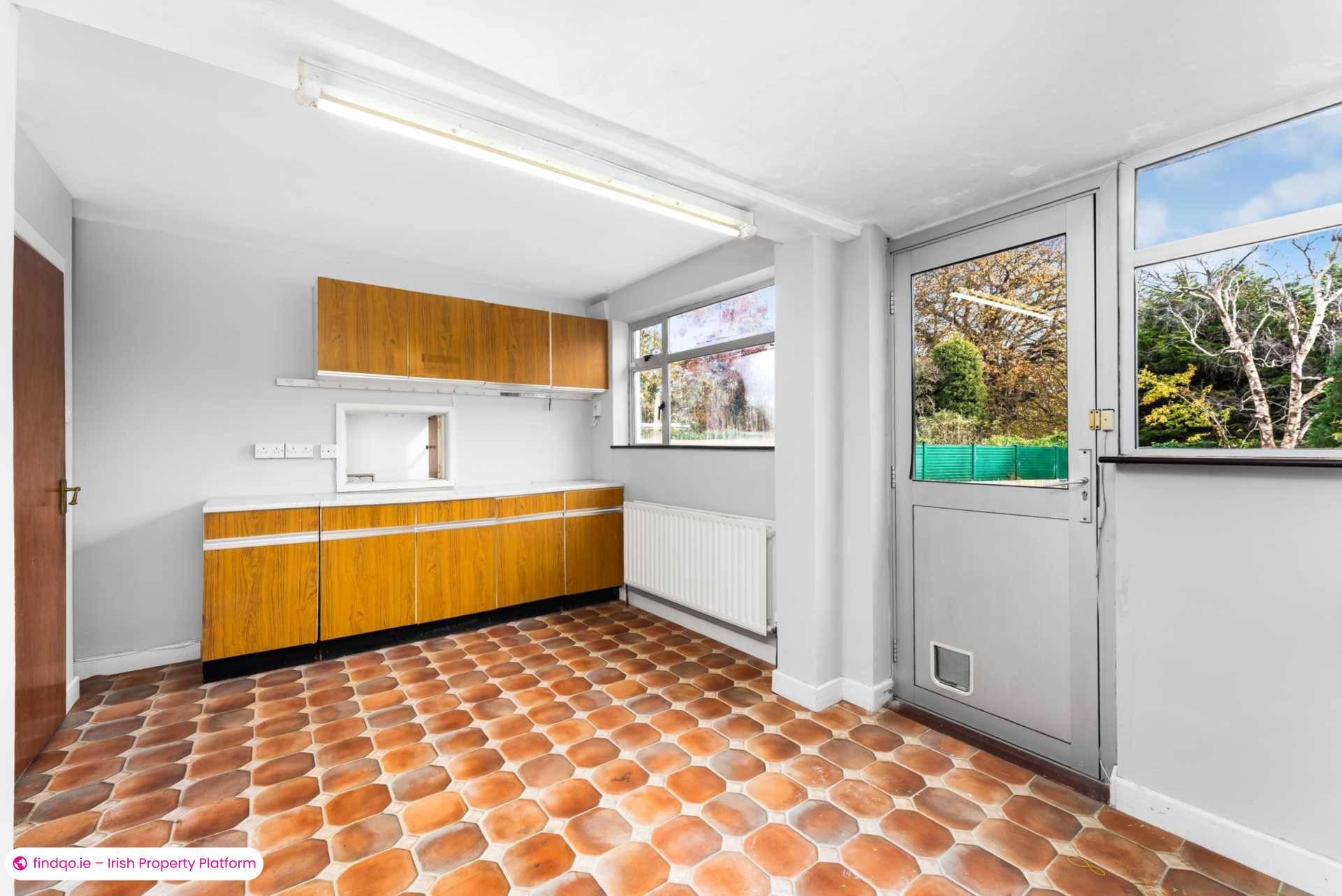 Semi-detached house for Sale in Dublin 16