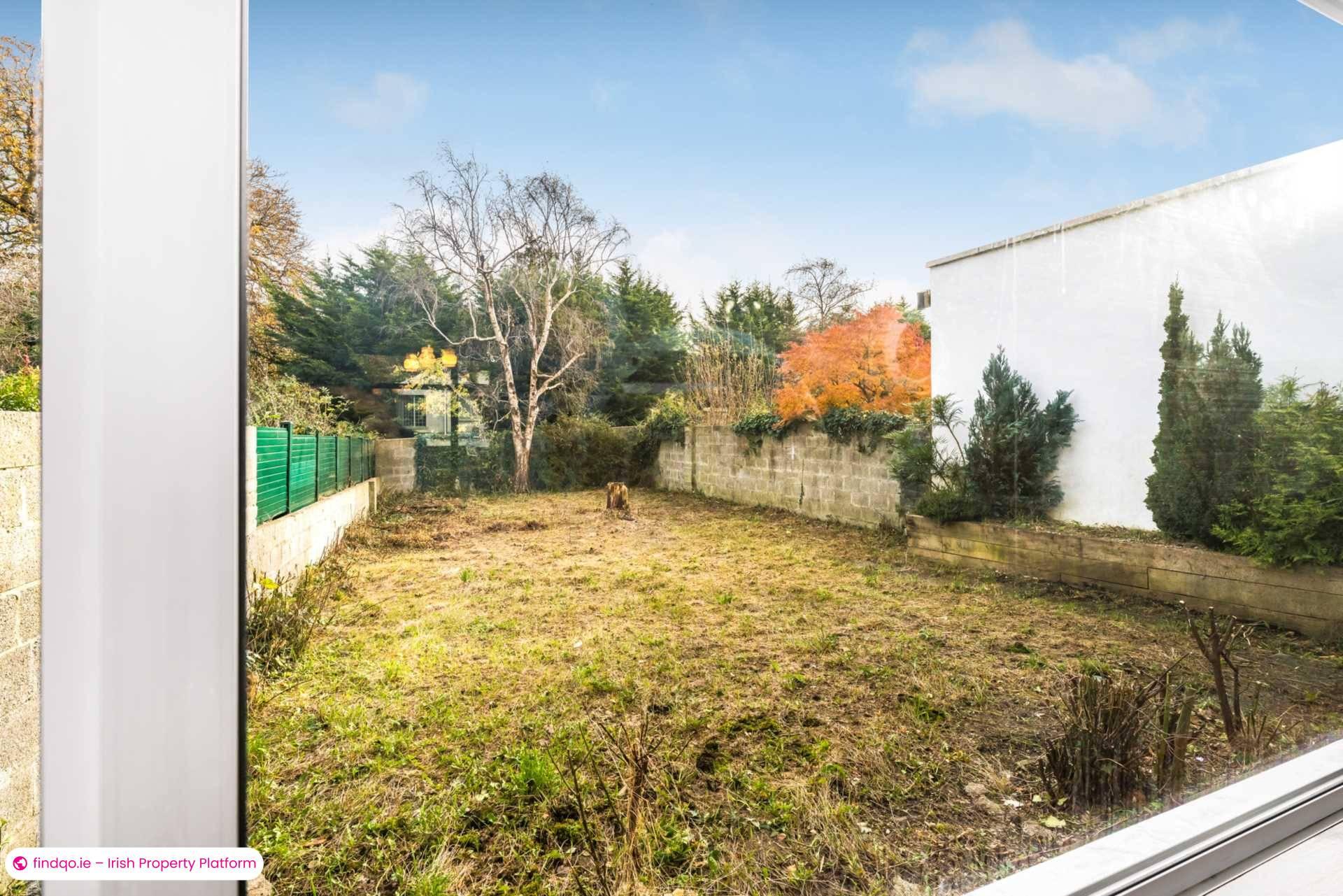 Semi-detached house for Sale in Dublin 16