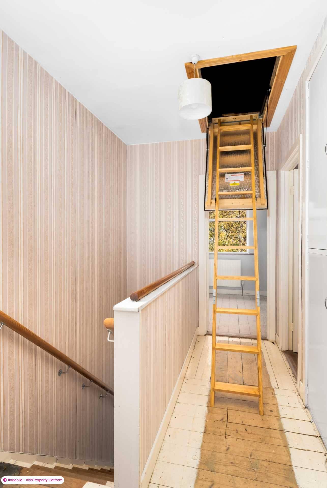 Semi-detached house for Sale in Dublin 16