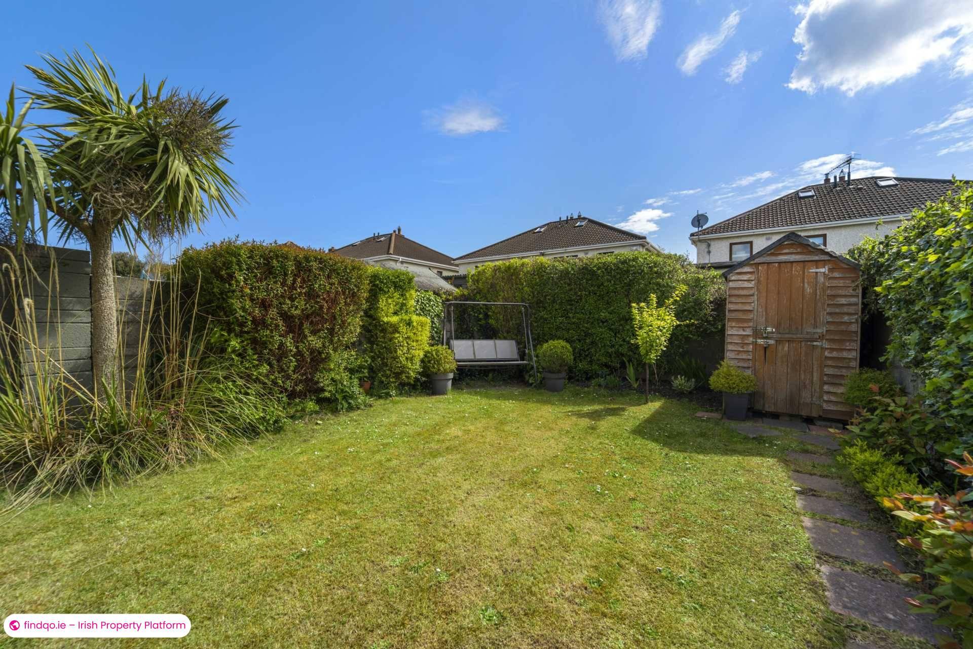 Semi-detached house for Sale in Dublin 18