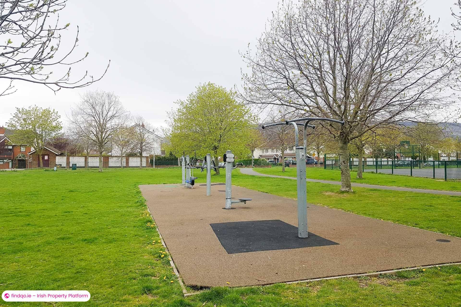 Semi-detached house for Sale in Dublin 18