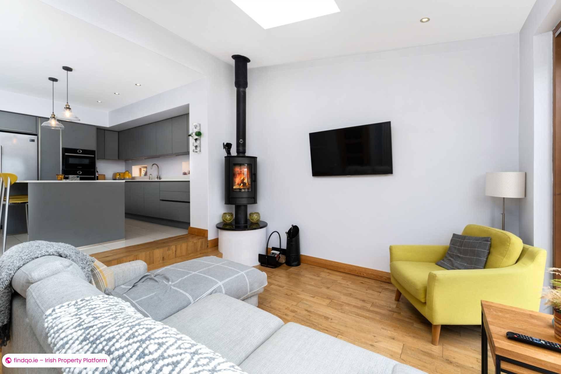 End of terrace house for Sale in Dublin 14