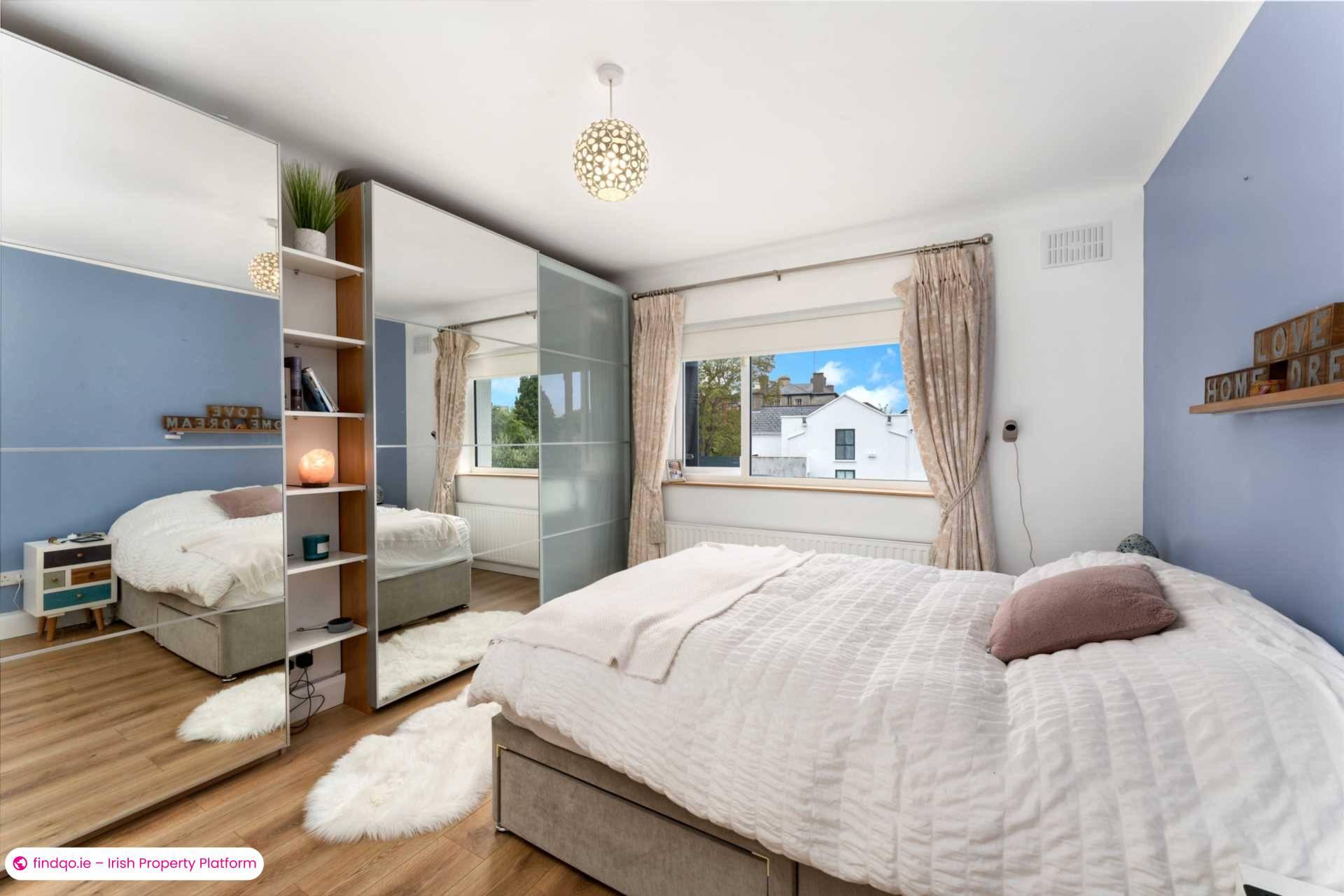 End of terrace house for Sale in Dublin 14