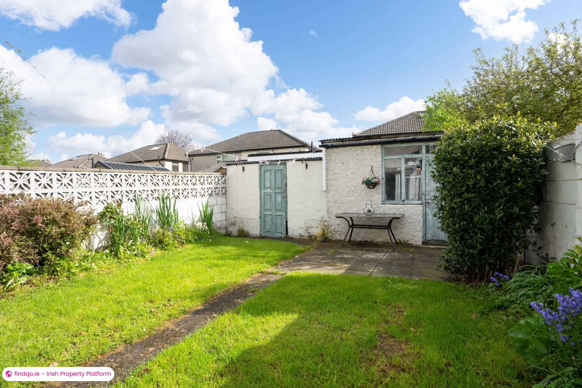 Semi-detached house for Sale in Dublin 24