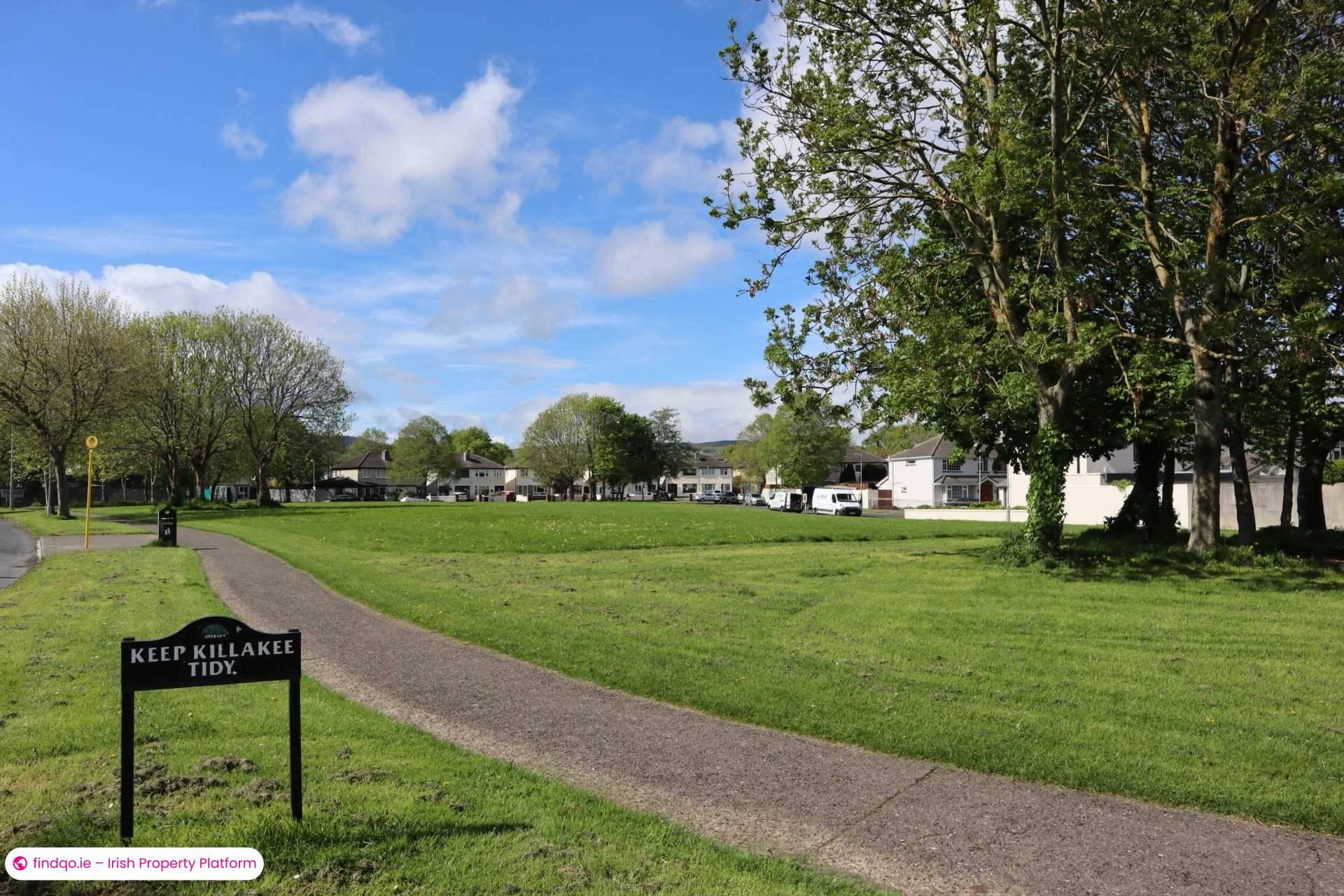 Semi-detached house for Sale in Dublin 24