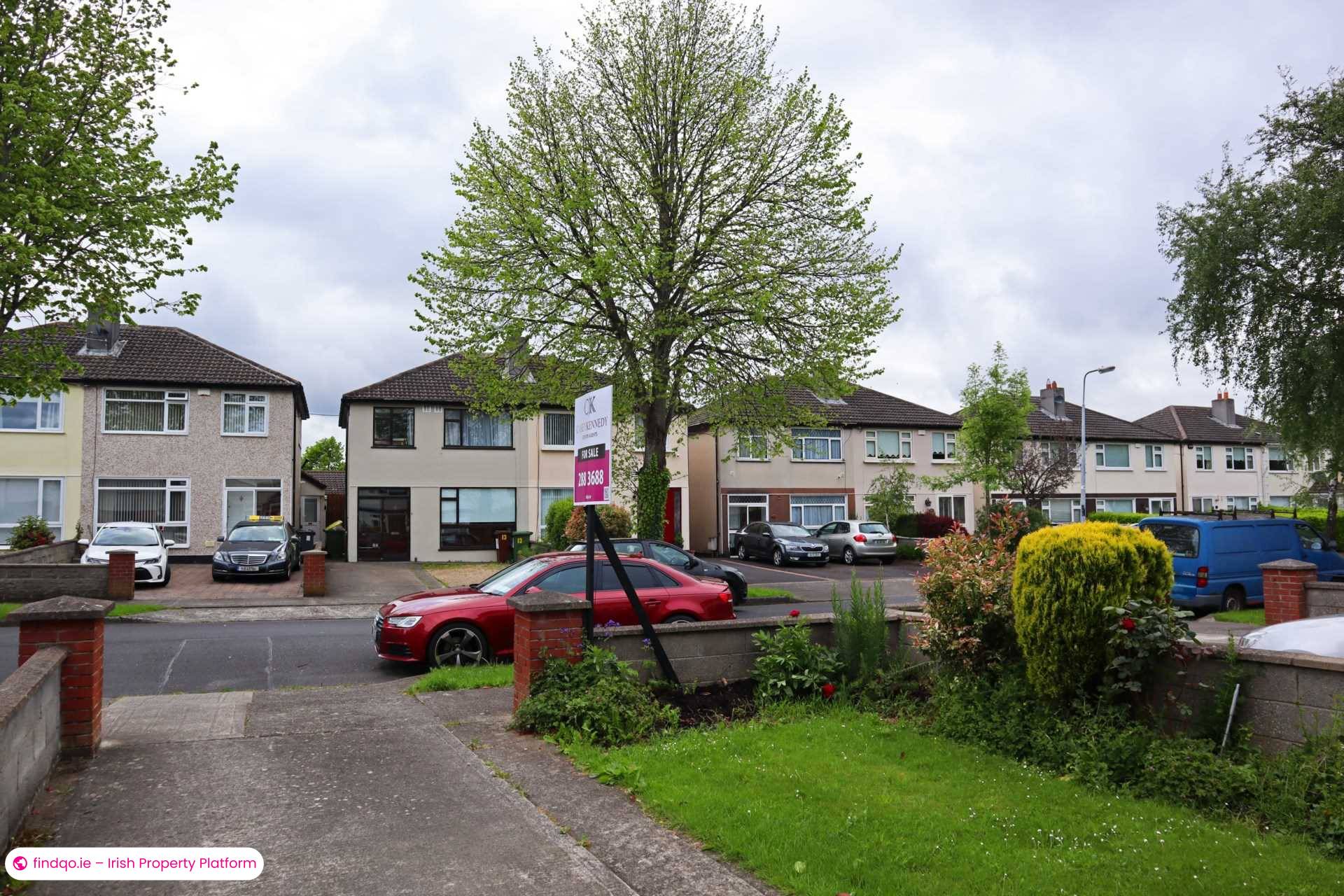 Semi-detached house for Sale in Dublin 24