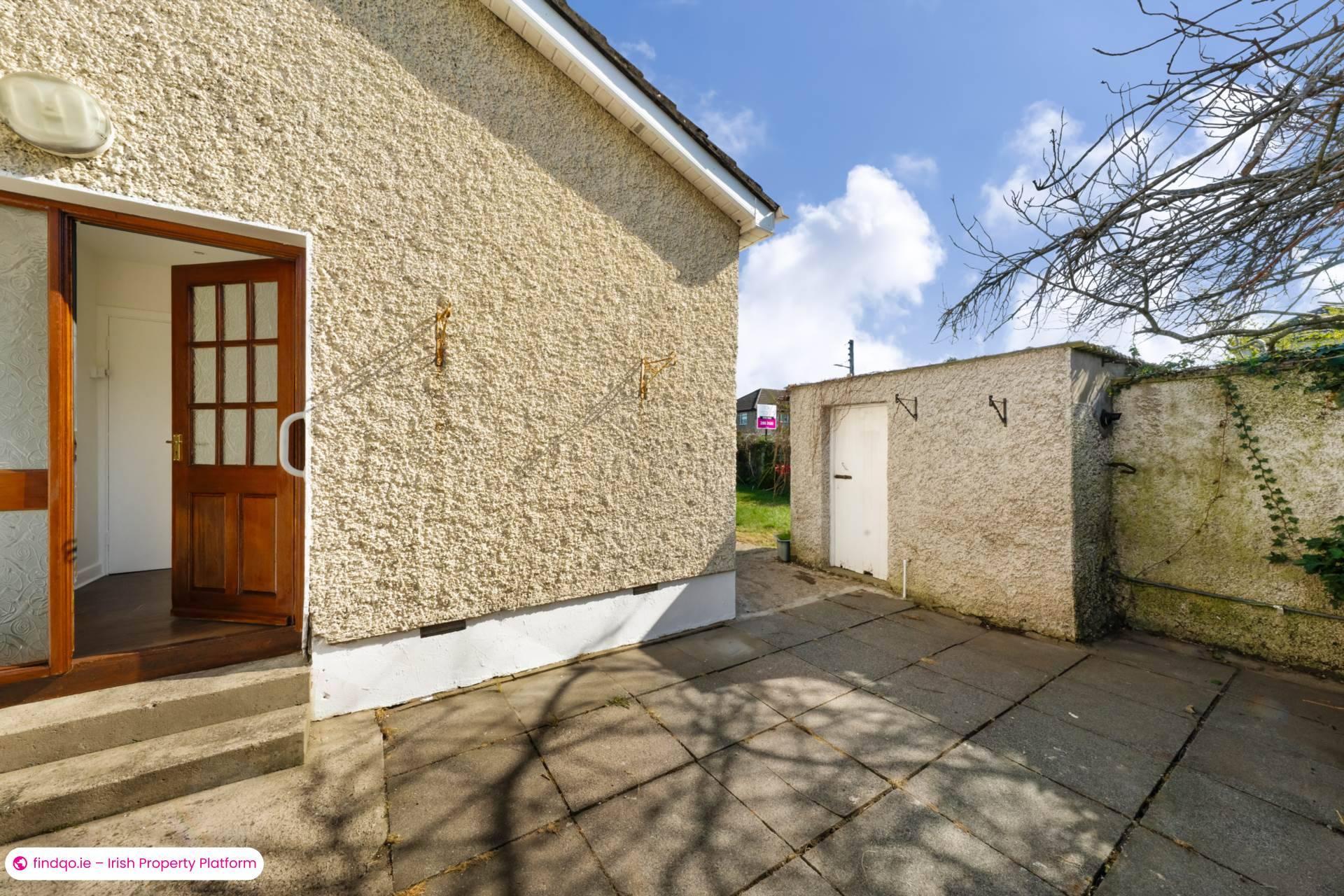 Semi-detached house for Sale in Rathfarnham, Dublin 16