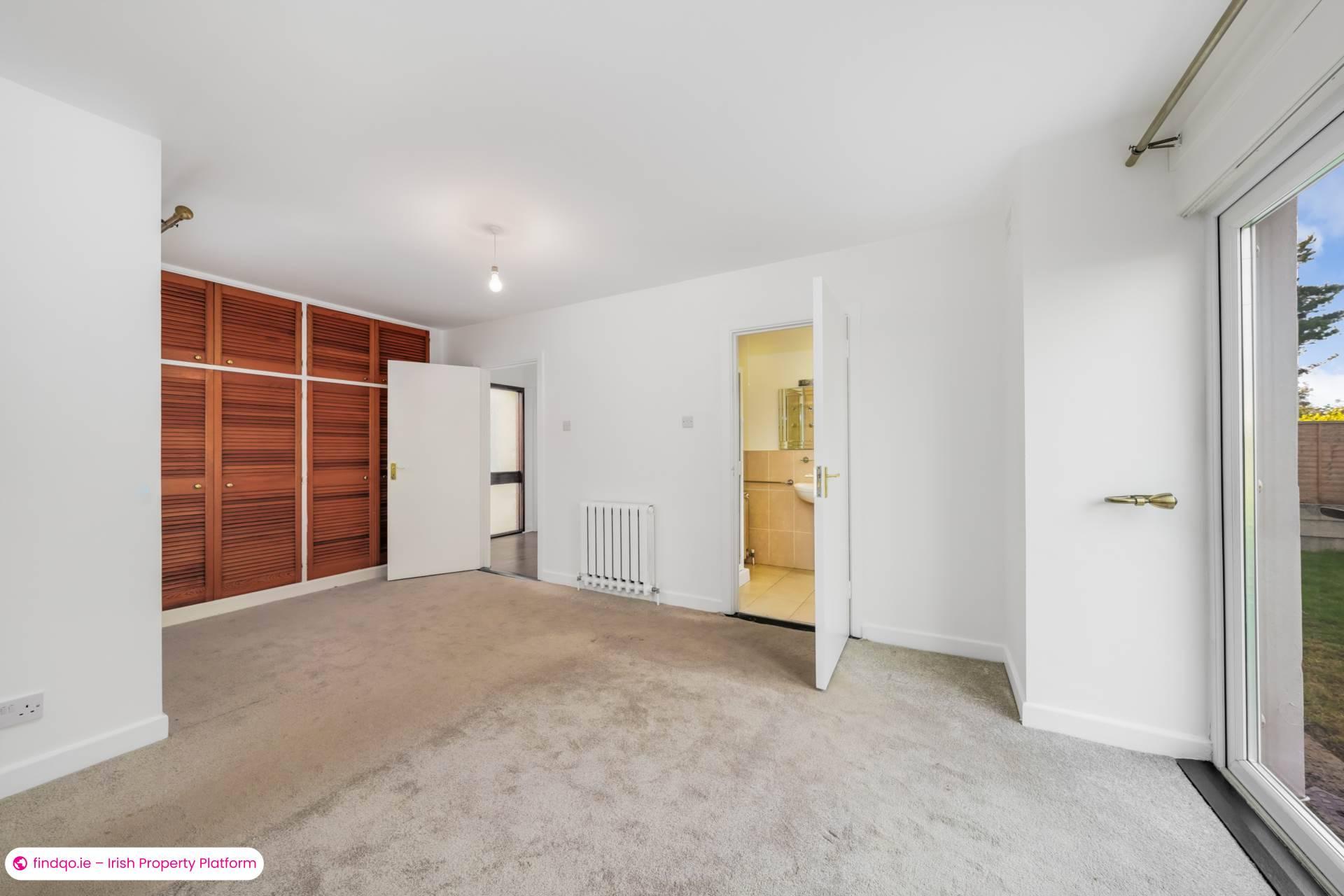 Semi-detached house for Sale in Rathfarnham, Dublin 16