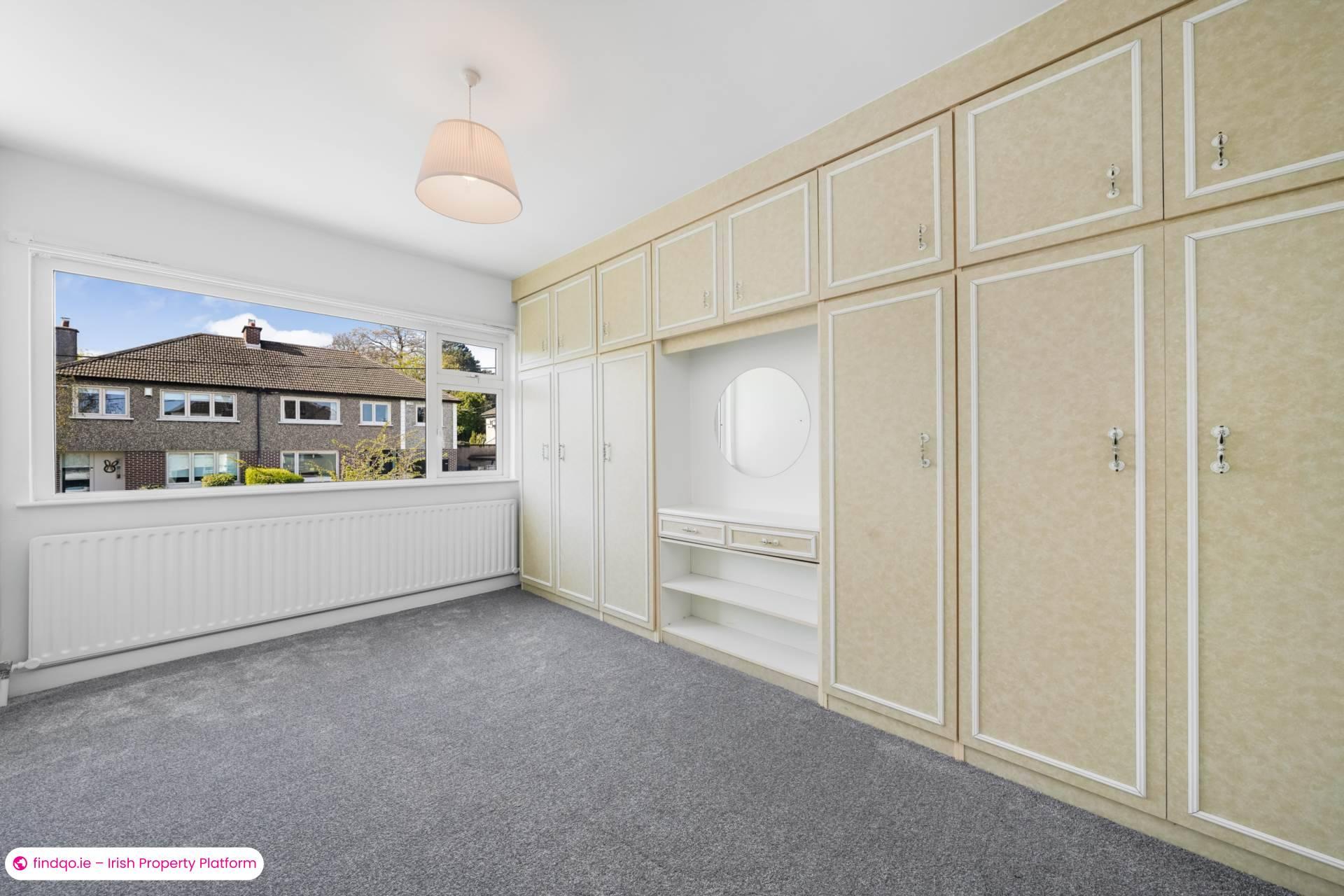 Semi-detached house for Sale in Rathfarnham, Dublin 16