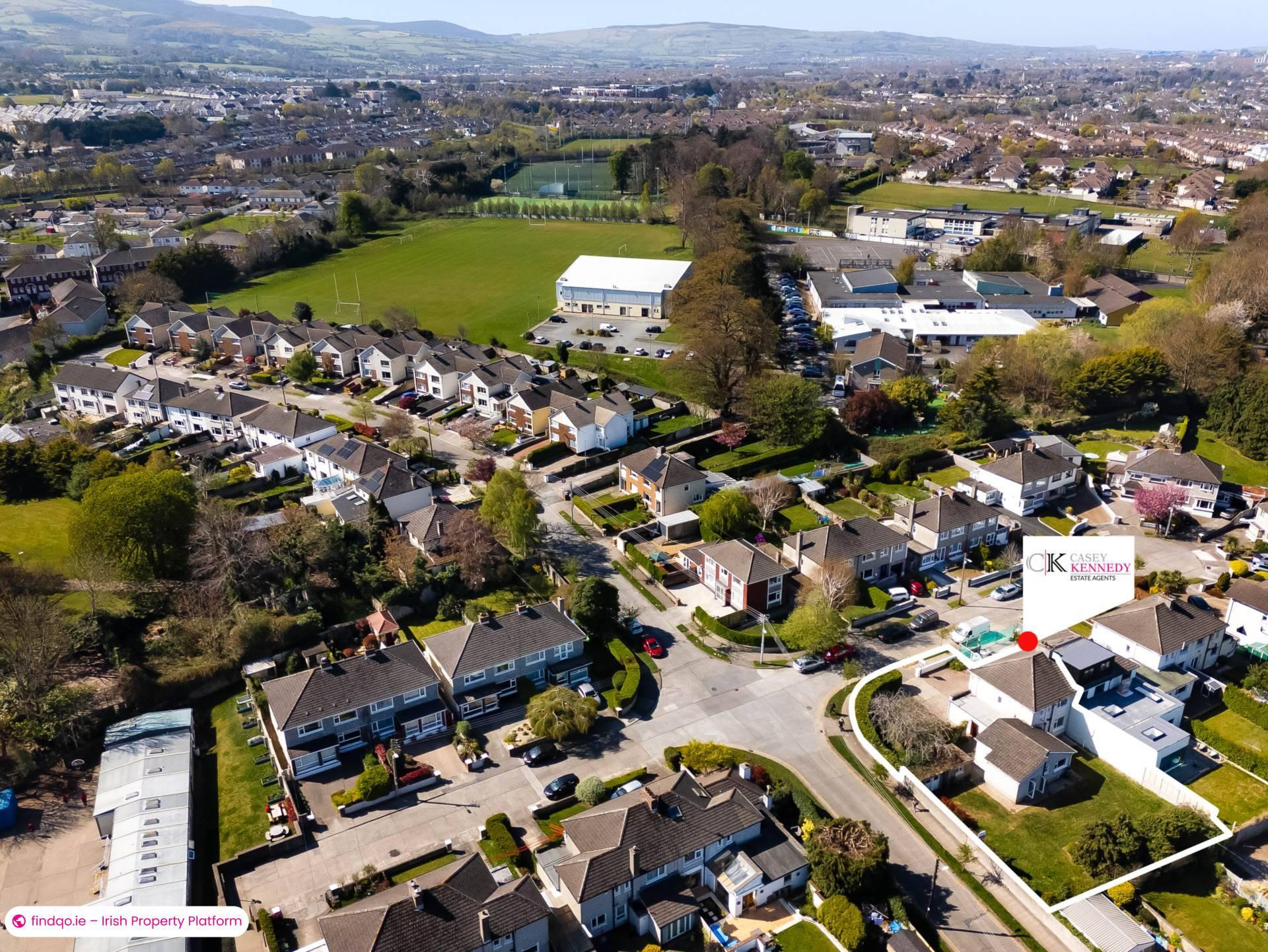 Semi-detached house for Sale in Rathfarnham, Dublin 16