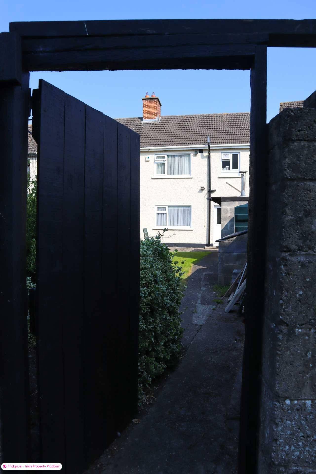 End of terrace house for Sale in Dublin 14