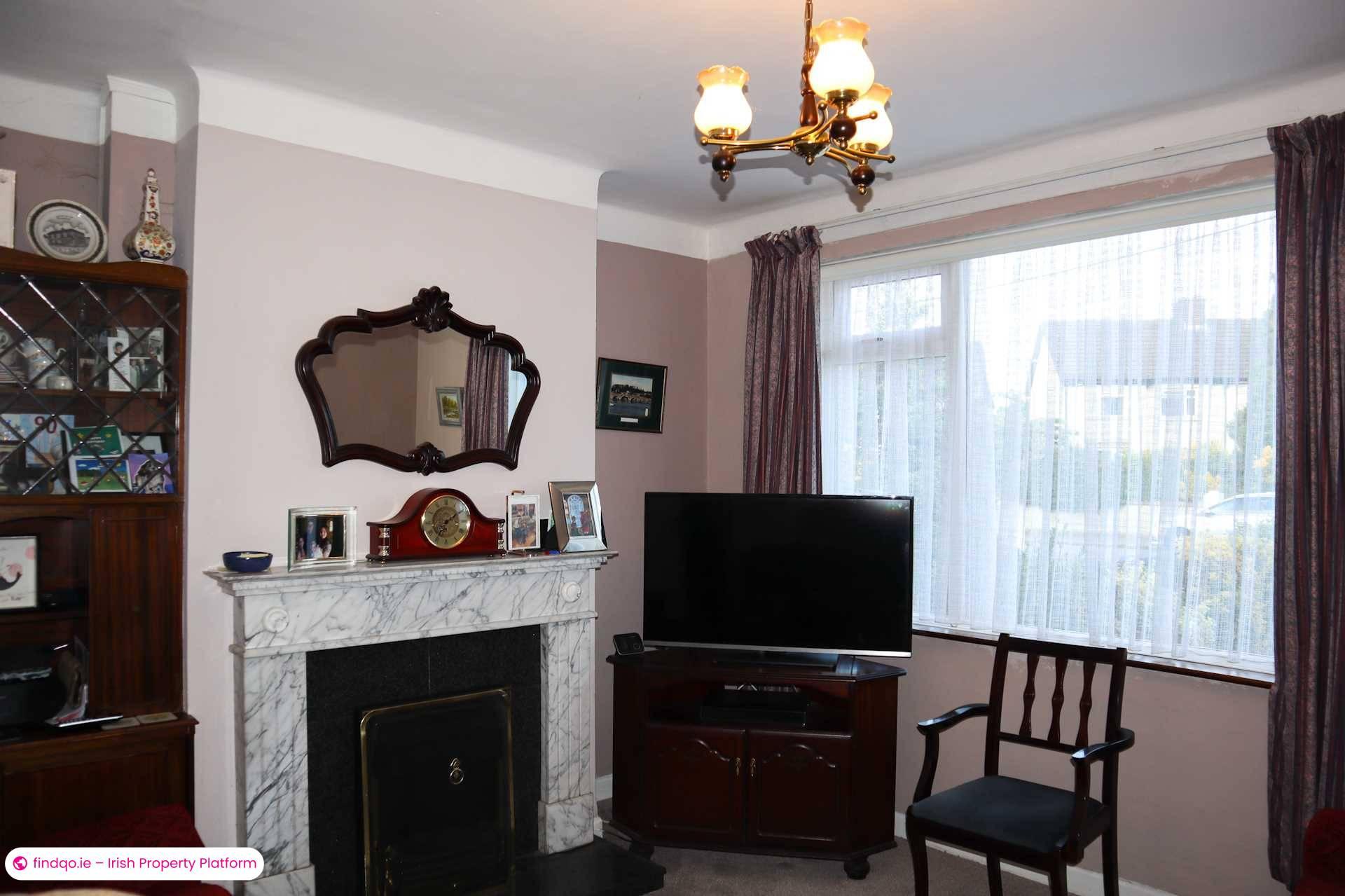 End of terrace house for Sale in Dublin 14